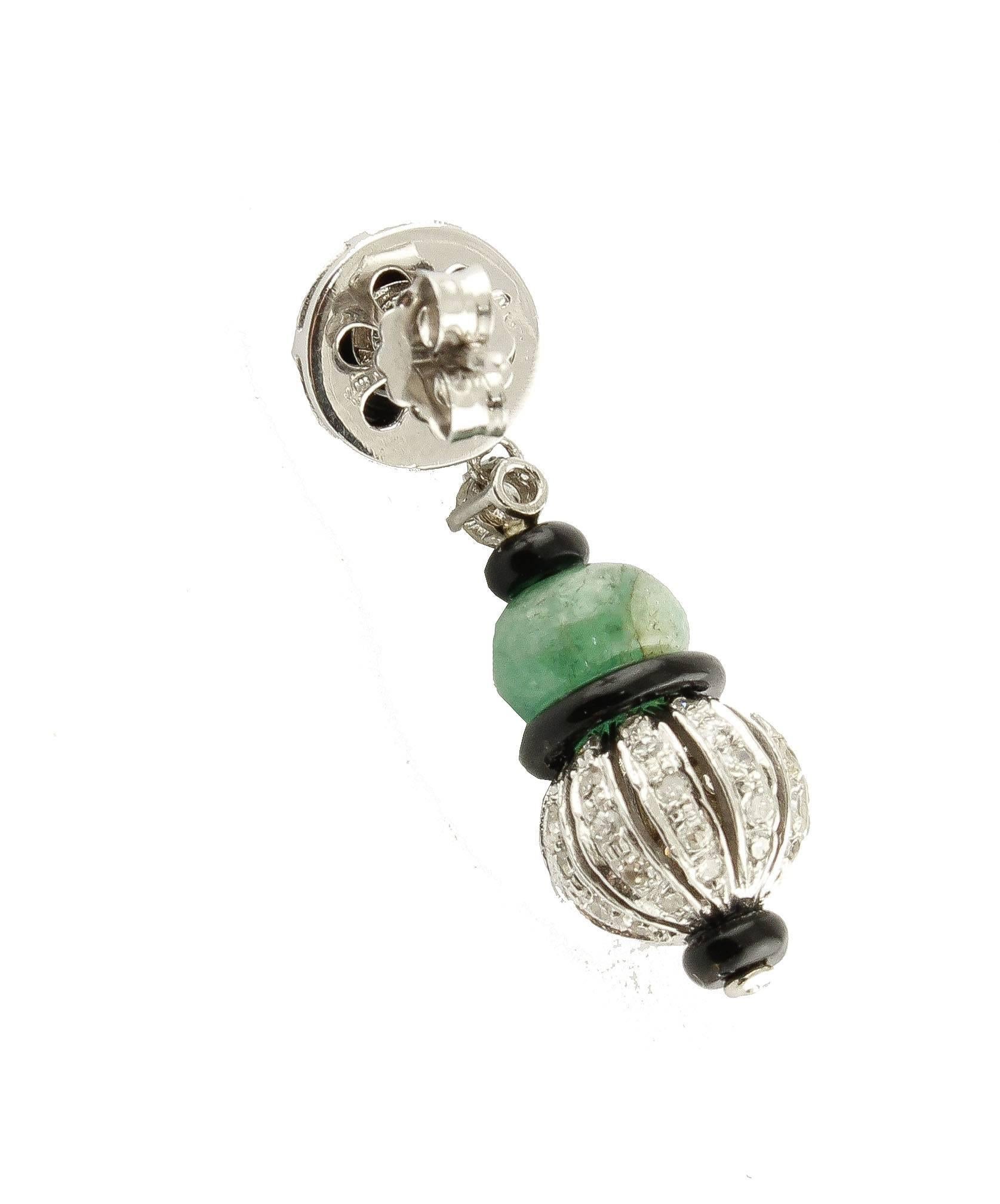 Emerald Onyx Diamonds White Gold Dangling Earrings In Good Condition In Marcianise, Marcianise (CE)