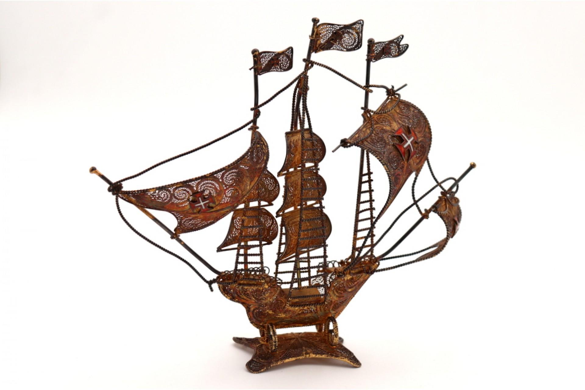 20th Century Caravel in gilded silver filigree with Maltese crosses For Sale
