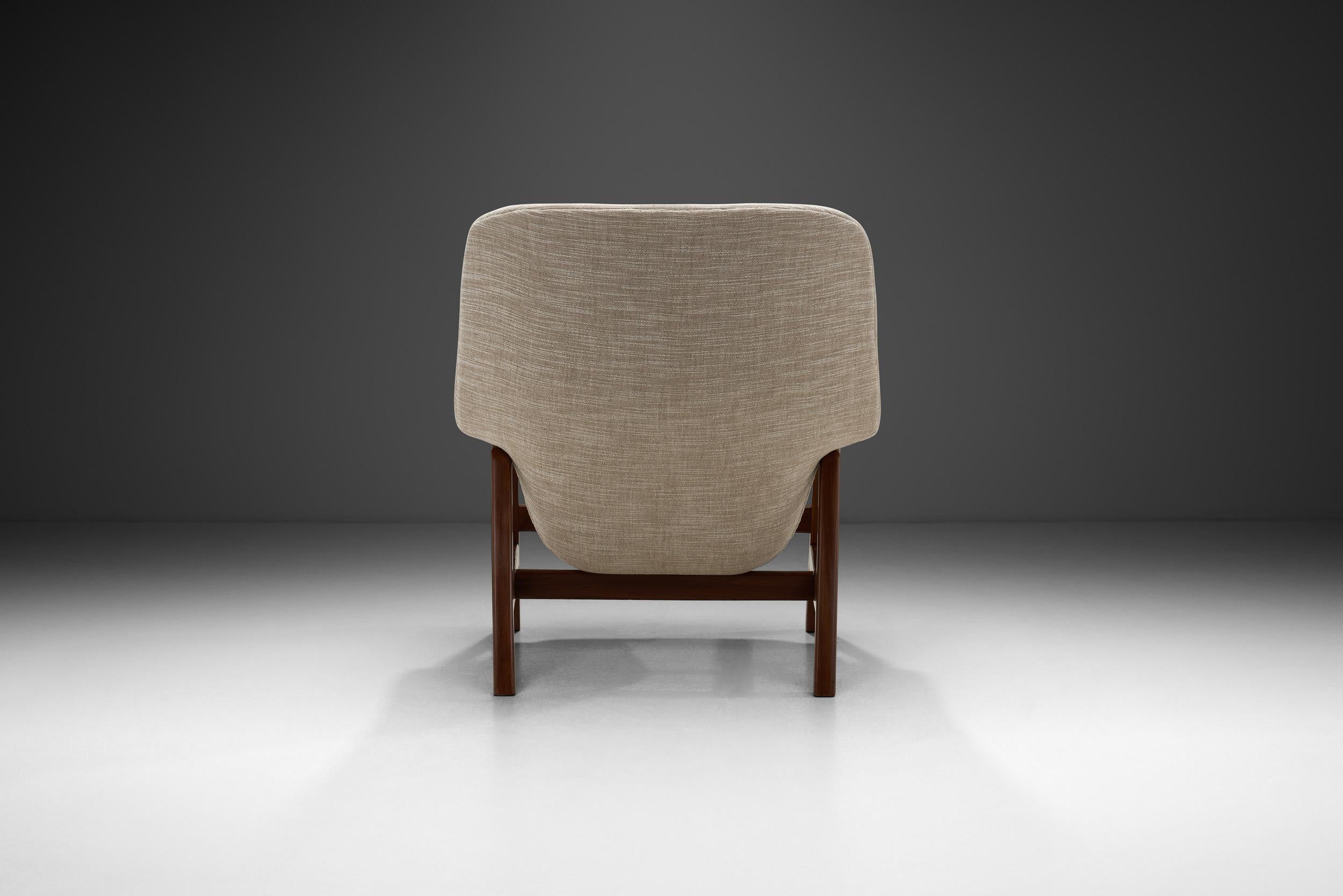 Mid-Century Modern “Caravelle” Lounge Chair by Carl-Gustaf Hiort af Ornäs, Finland 1962 For Sale