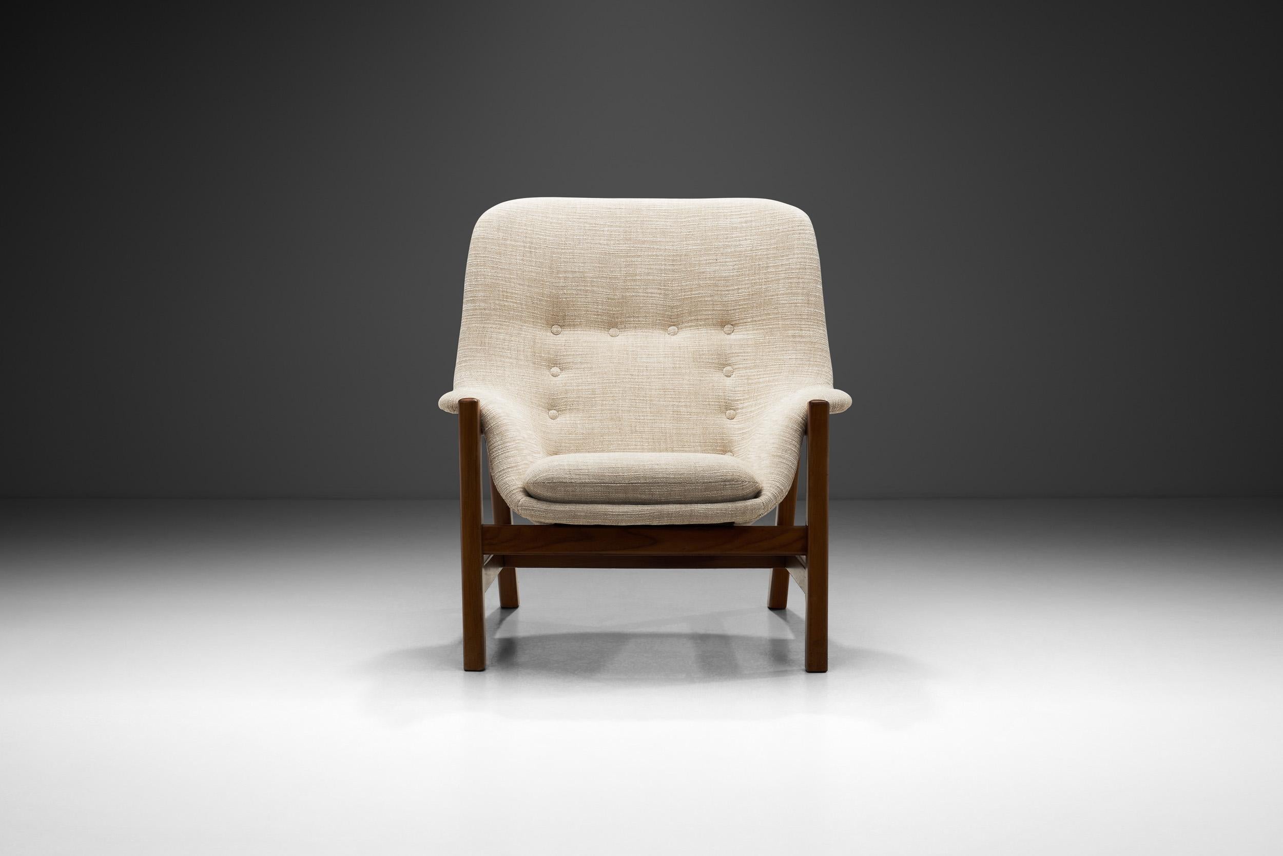 “Caravelle” Lounge Chair by Carl-Gustaf Hiort af Ornäs, Finland 1962 In Good Condition For Sale In Utrecht, NL