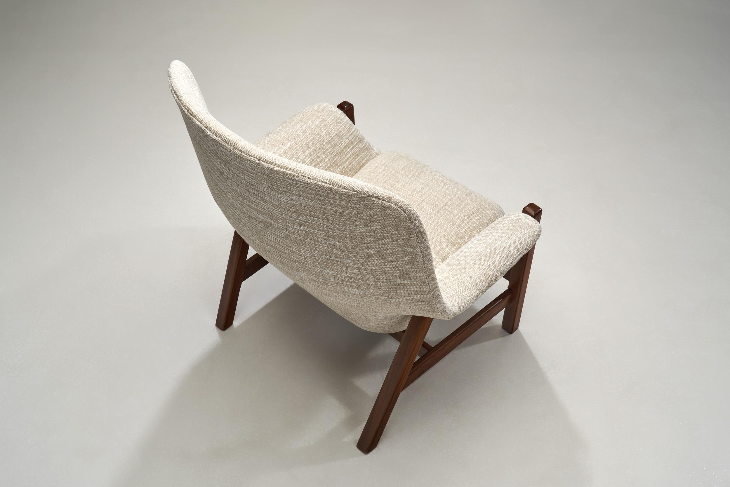 Mid-20th Century “Caravelle” Lounge Chair by Carl-Gustaf Hiort af Ornäs, Finland 1962 For Sale