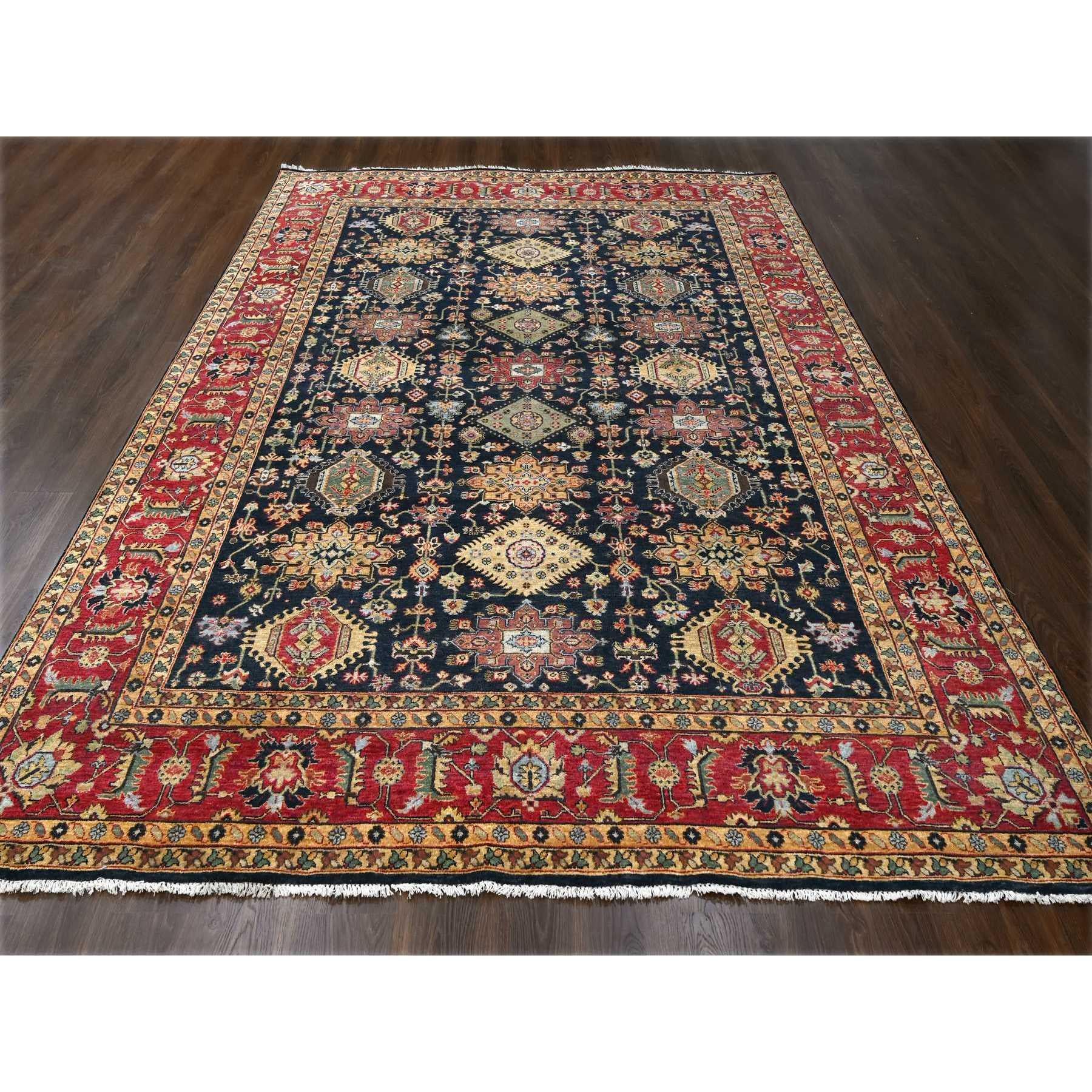 Ce fabuleux tapis noué à la main a été créé et conçu pour une résistance et une durabilité accrues. Ce tapis a été fabriqué à la main pendant des semaines selon la méthode traditionnelle qui est utilisée pour faire des
Taille exacte du tapis en