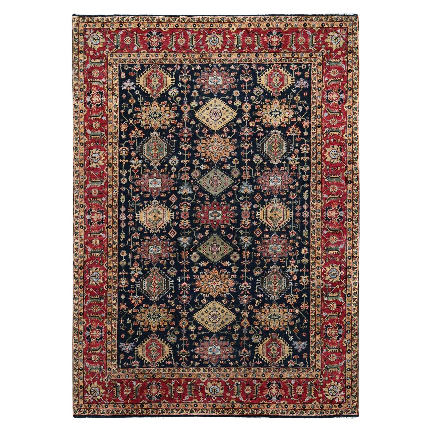 Tapis Karajeh en pure laine noire au carbone avec motifs superposés noués à la main 9' x 12' en vente