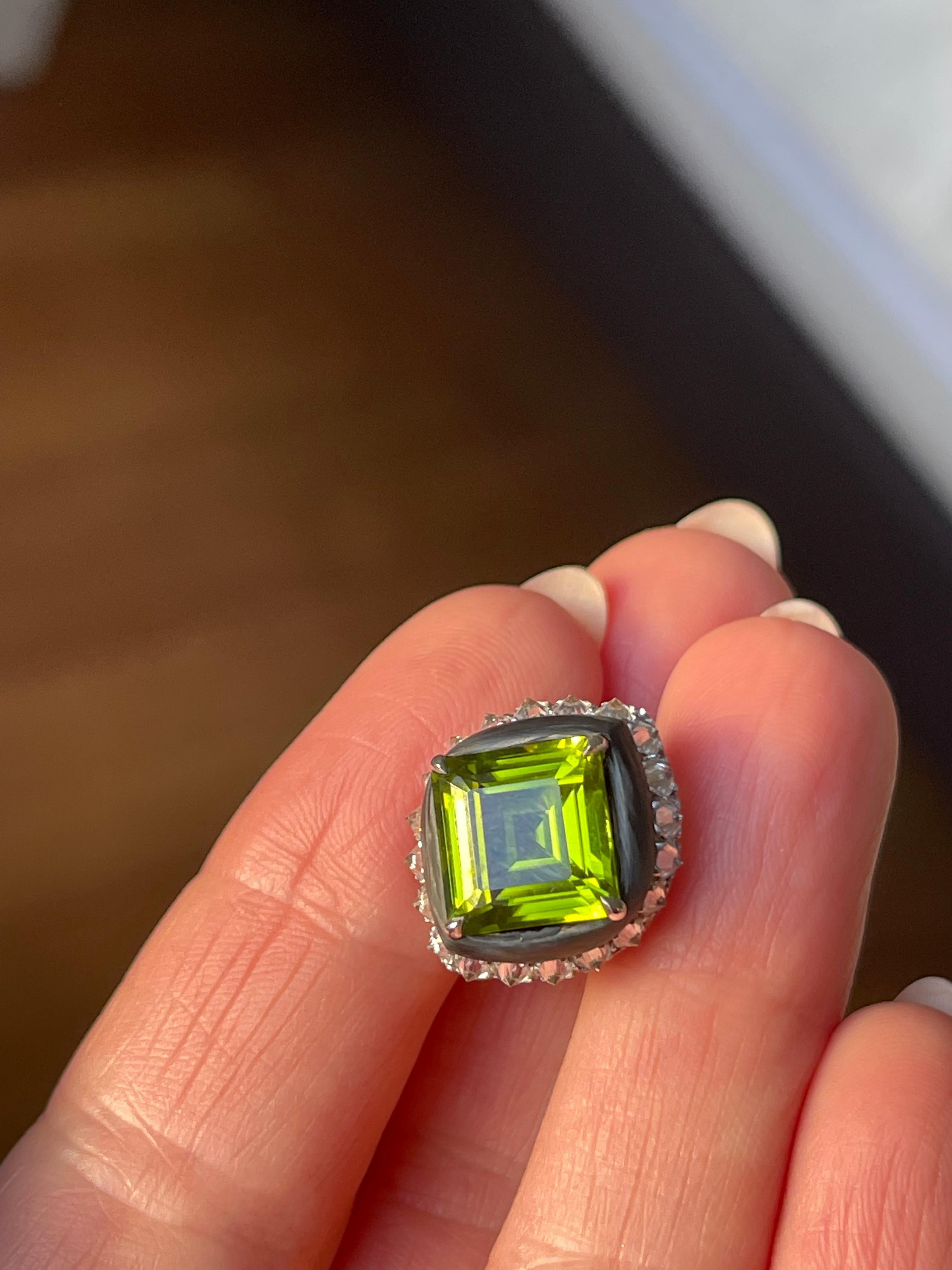 Carbon Fiber Earrings, 18k Gold, White Diamonds 2.1ct., Peridot 10.2 Ct. For Sale 7
