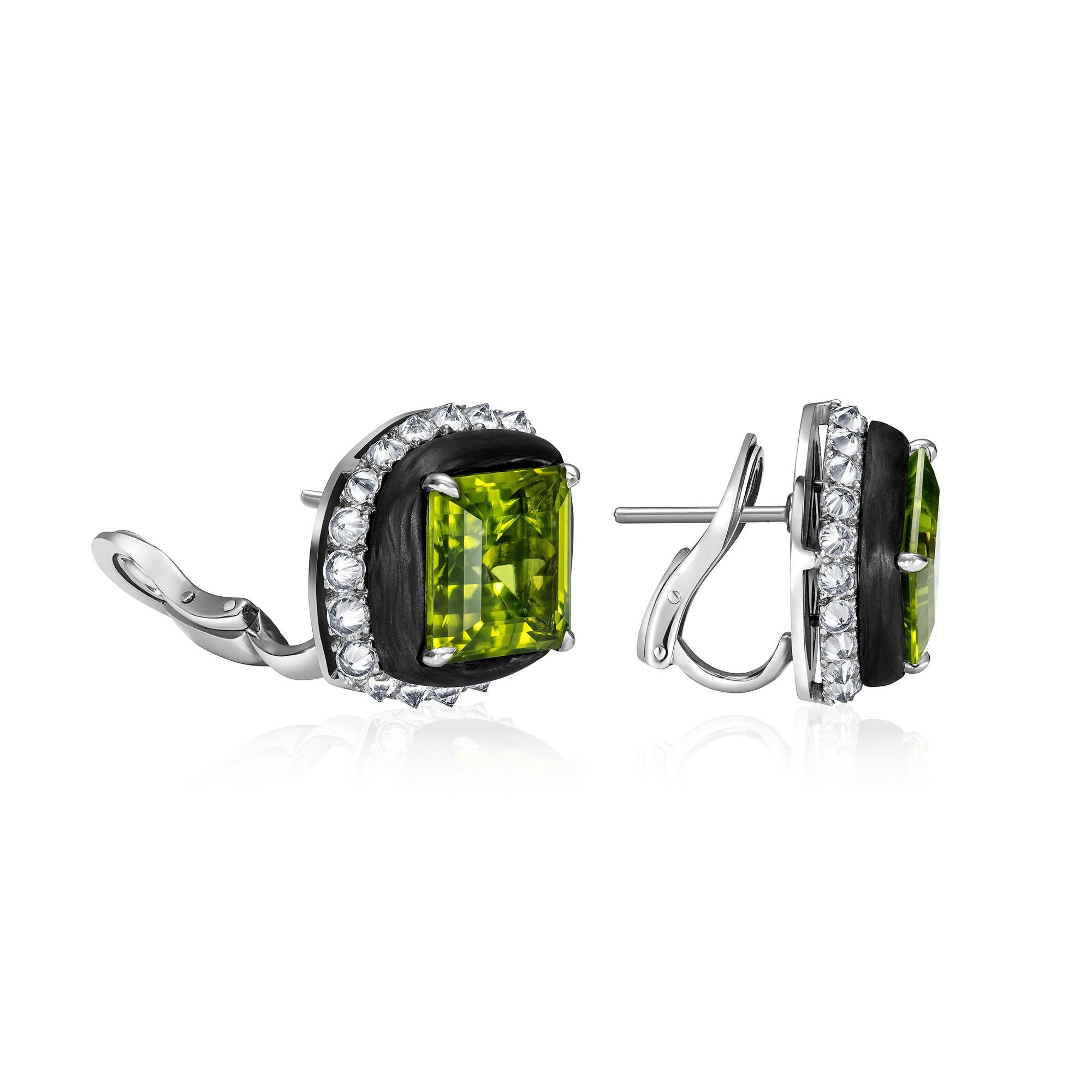 Carbon Fiber Earrings, 18k Gold, White Diamonds 2.1ct., Peridot 10.2 Ct. For Sale 2