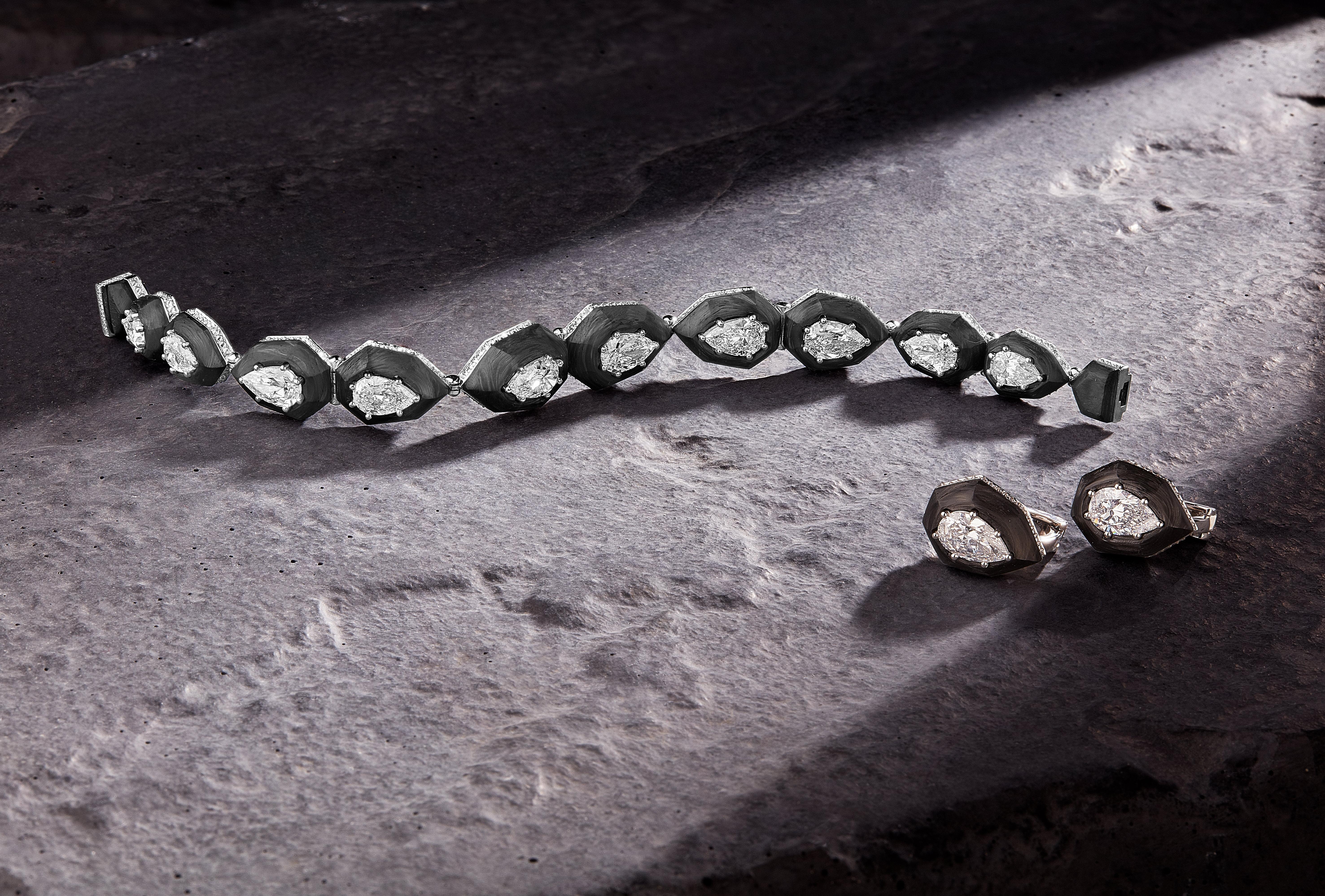 Pear Cut Carbon Fiber & White Diamonds Bracelet For Sale