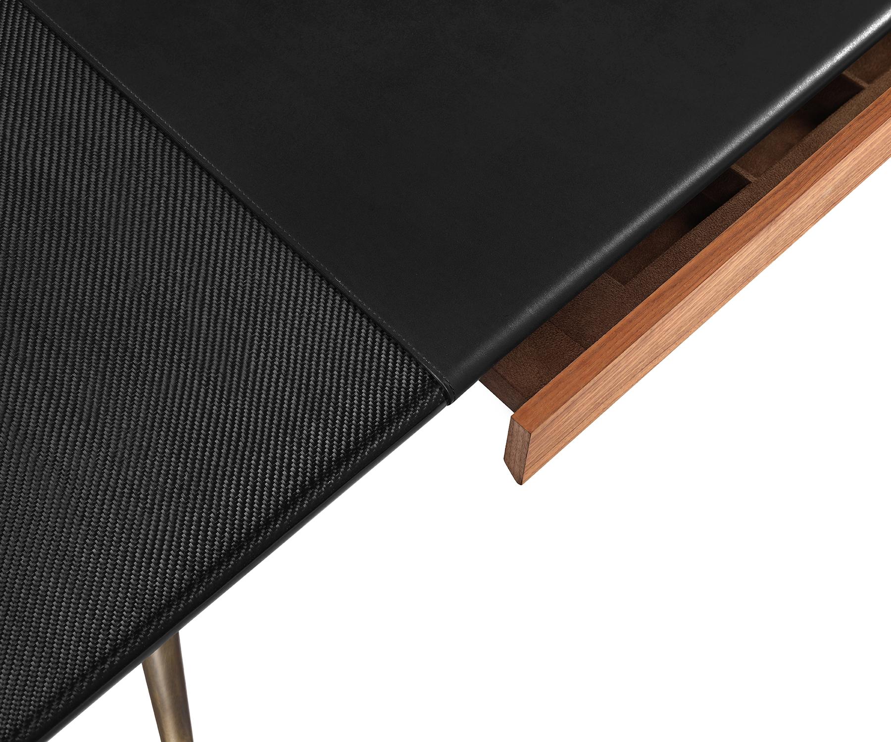 Carbon Fibre Talon Desk by Madheke In New Condition For Sale In Gurugram, IN