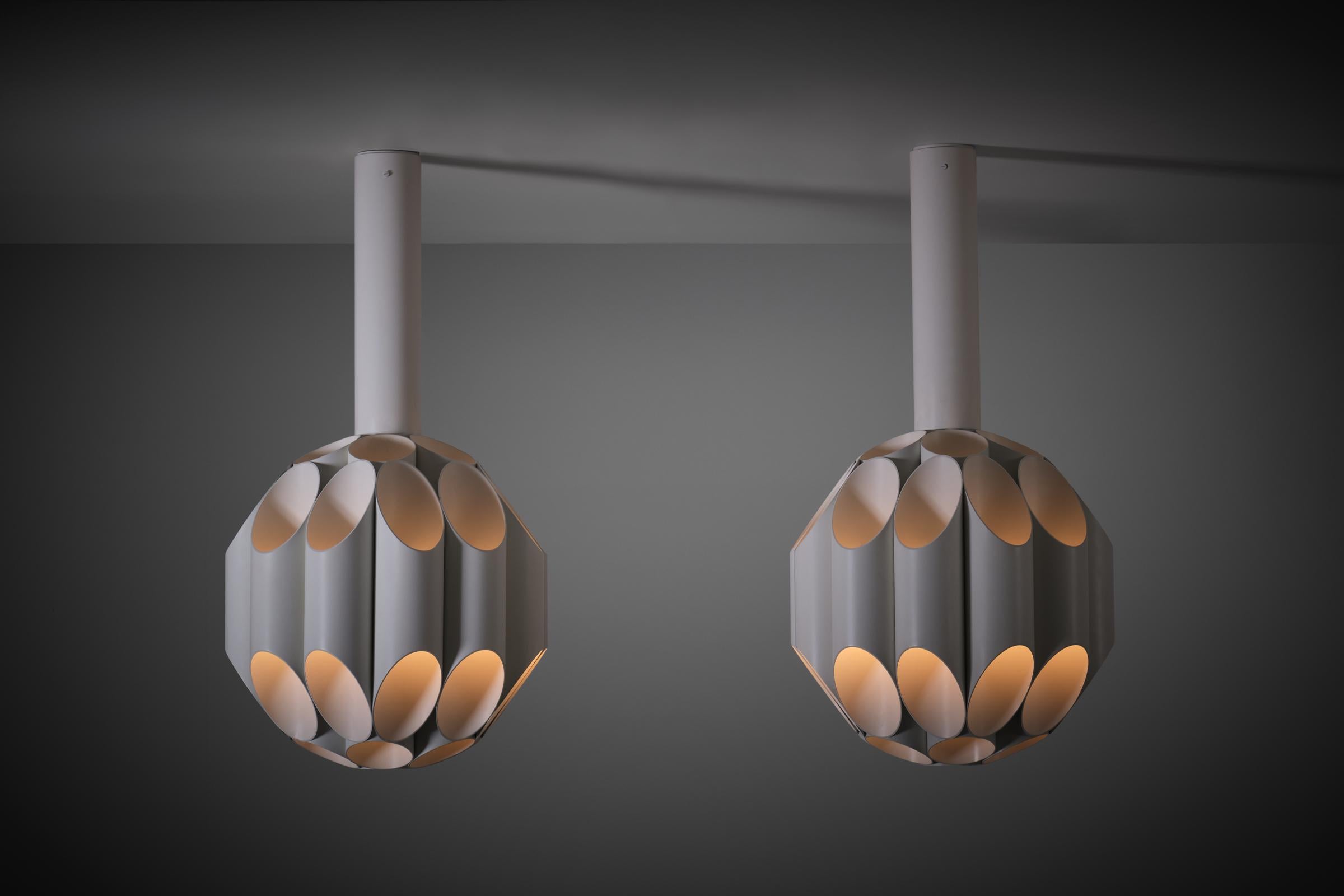 Late 20th Century Carciofo chandeliers by Gianni Celada for Fontana arte, Italy 1970