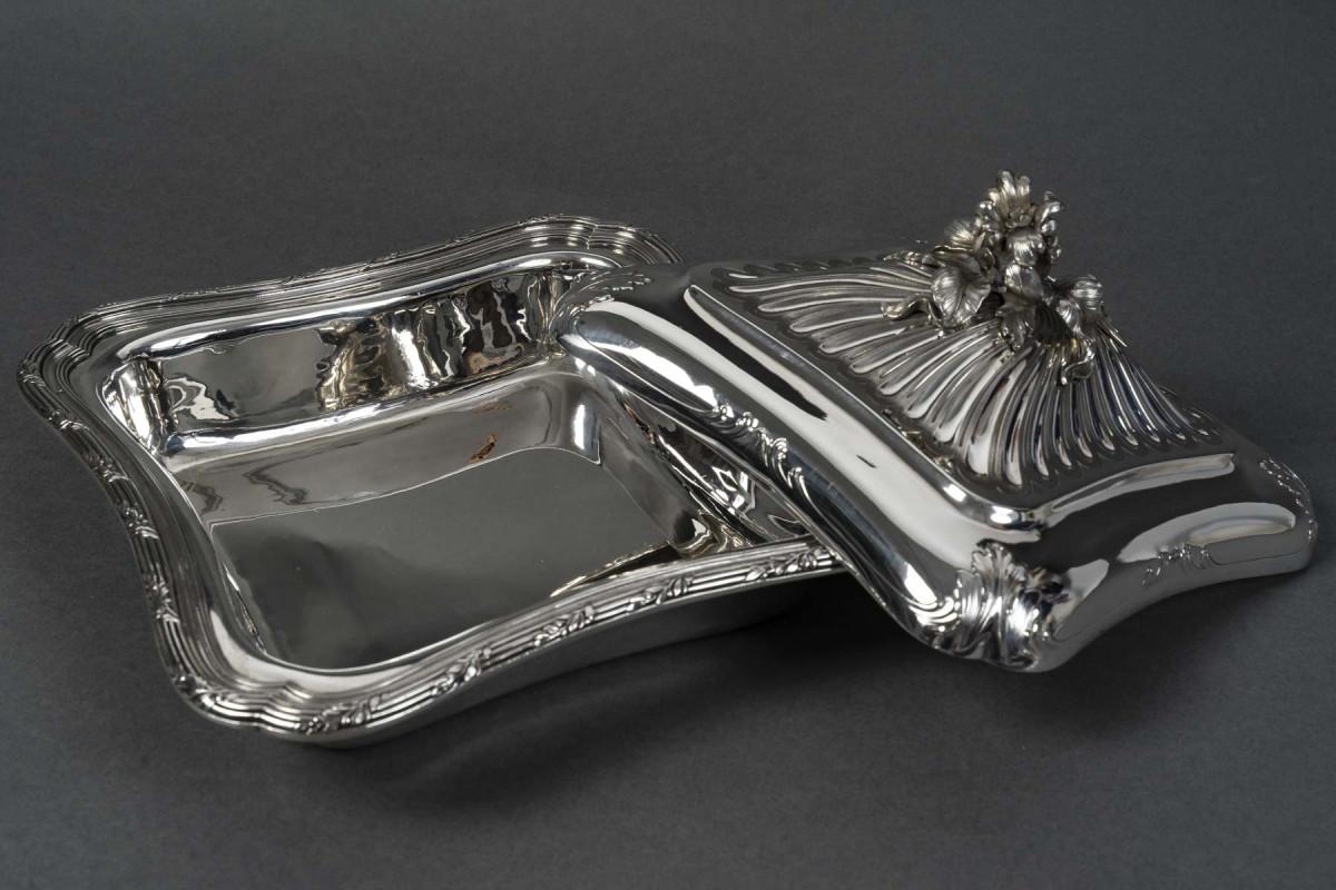 CARDEILHAC - 19th-Century Solid Silver Covered Vegetable Dish For Sale 6