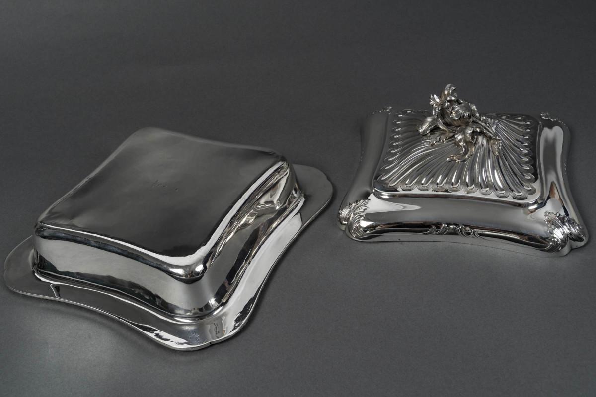 CARDEILHAC - 19th-Century Solid Silver Covered Vegetable Dish For Sale 8