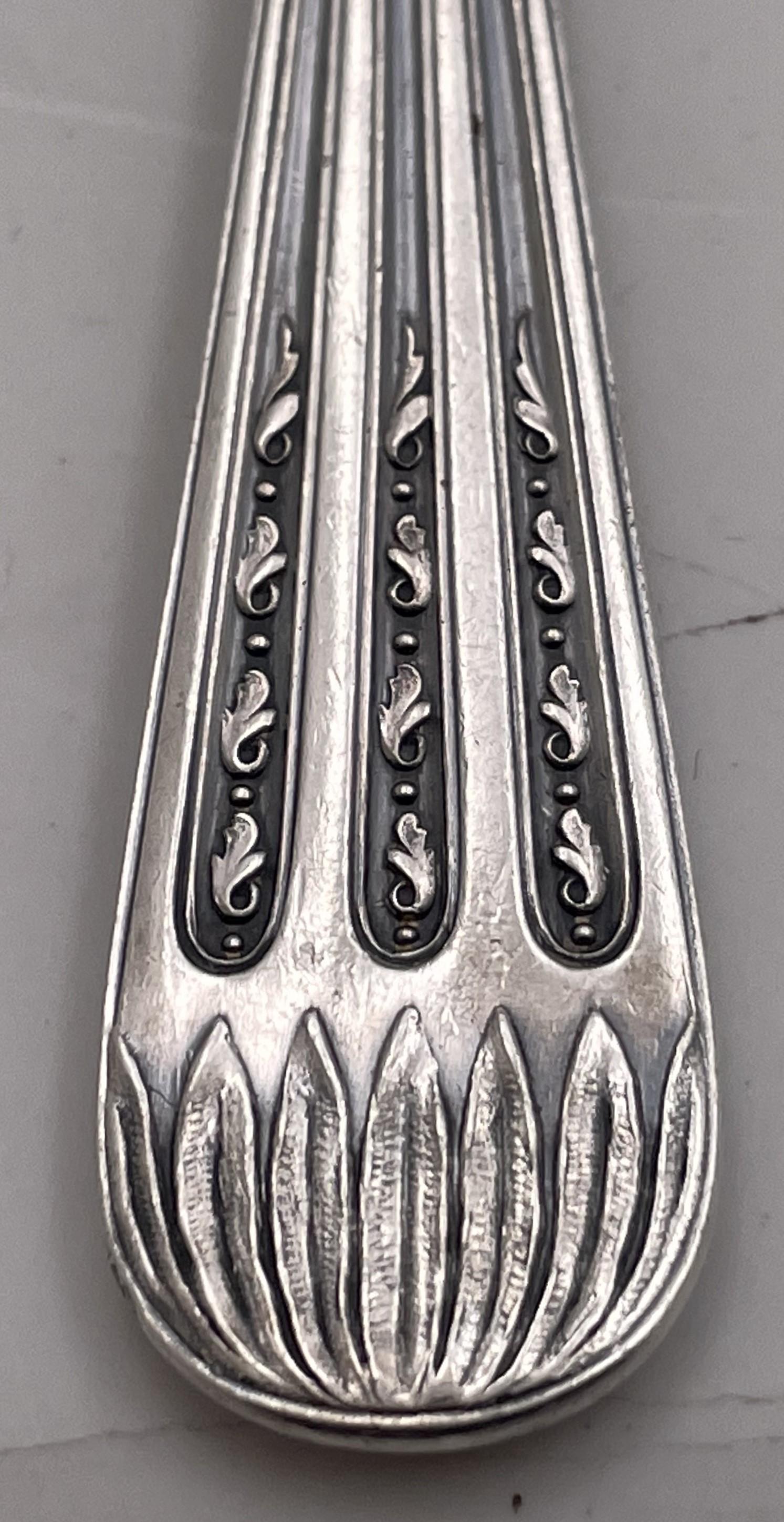 Cardeilhac French Sterling Silver 79-Piece Flatware Set in Louis XVI Pattern en Excelente estado para la venta en New York, NY