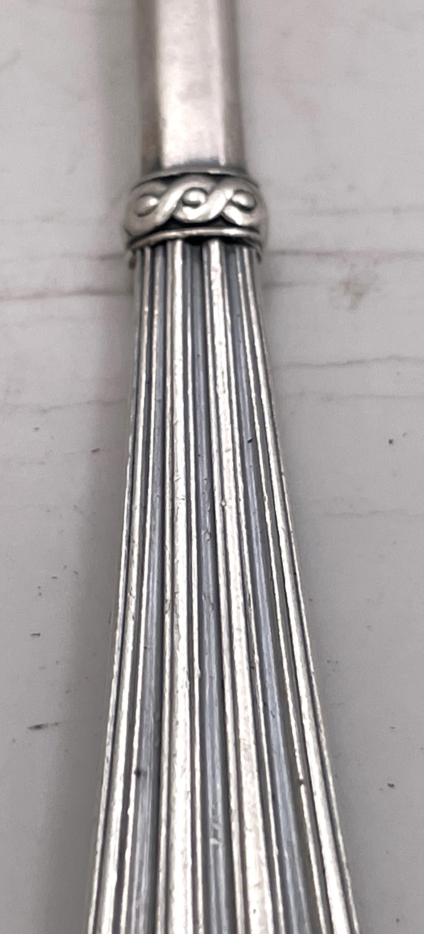 Cardeilhac French Sterling Silver 79-Piece Flatware Set in Louis XVI Pattern siglo XX en venta