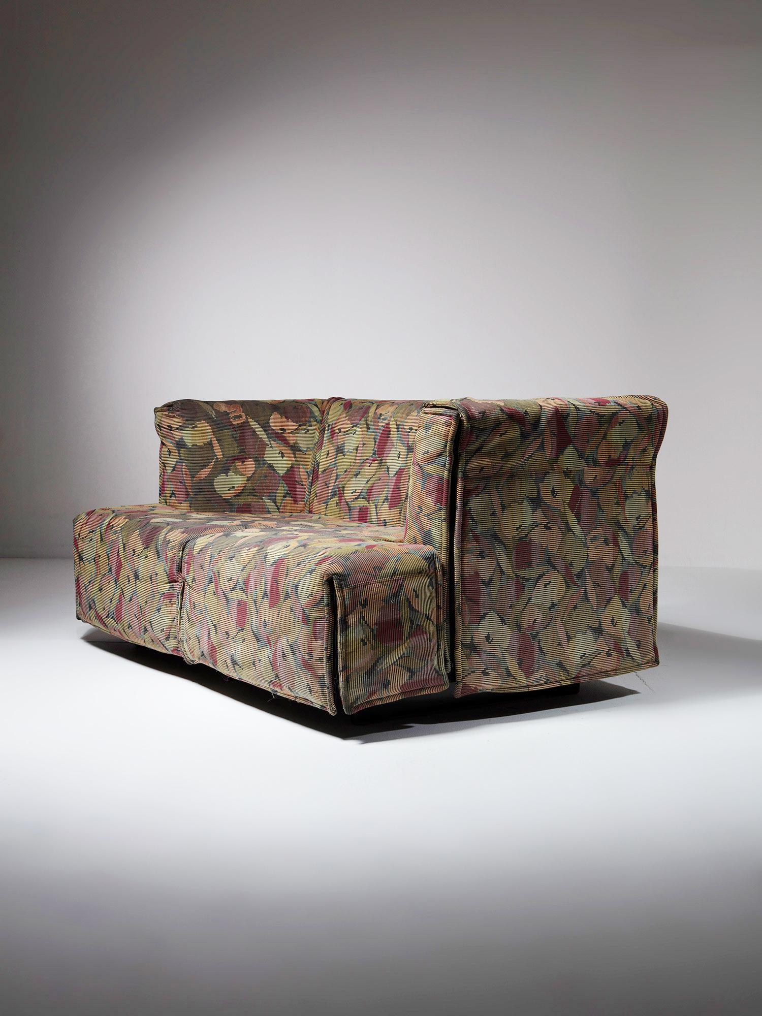 Fin du 20e siècle Settee de Vico Magistretti pour Cassina, Italie, années 1980 en vente