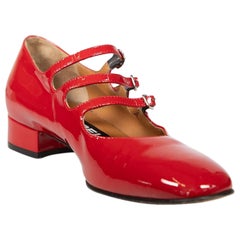 A Janes en cuir rouge de Carel Taille IT 38