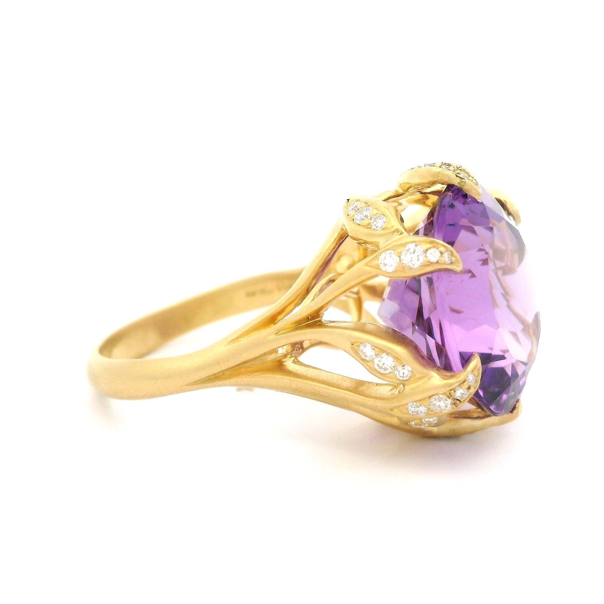 Women's Carelle 18k Gold 15.4ctw Amethyst & Diamond Leaf Claw Prong Matte Finish Ring For Sale