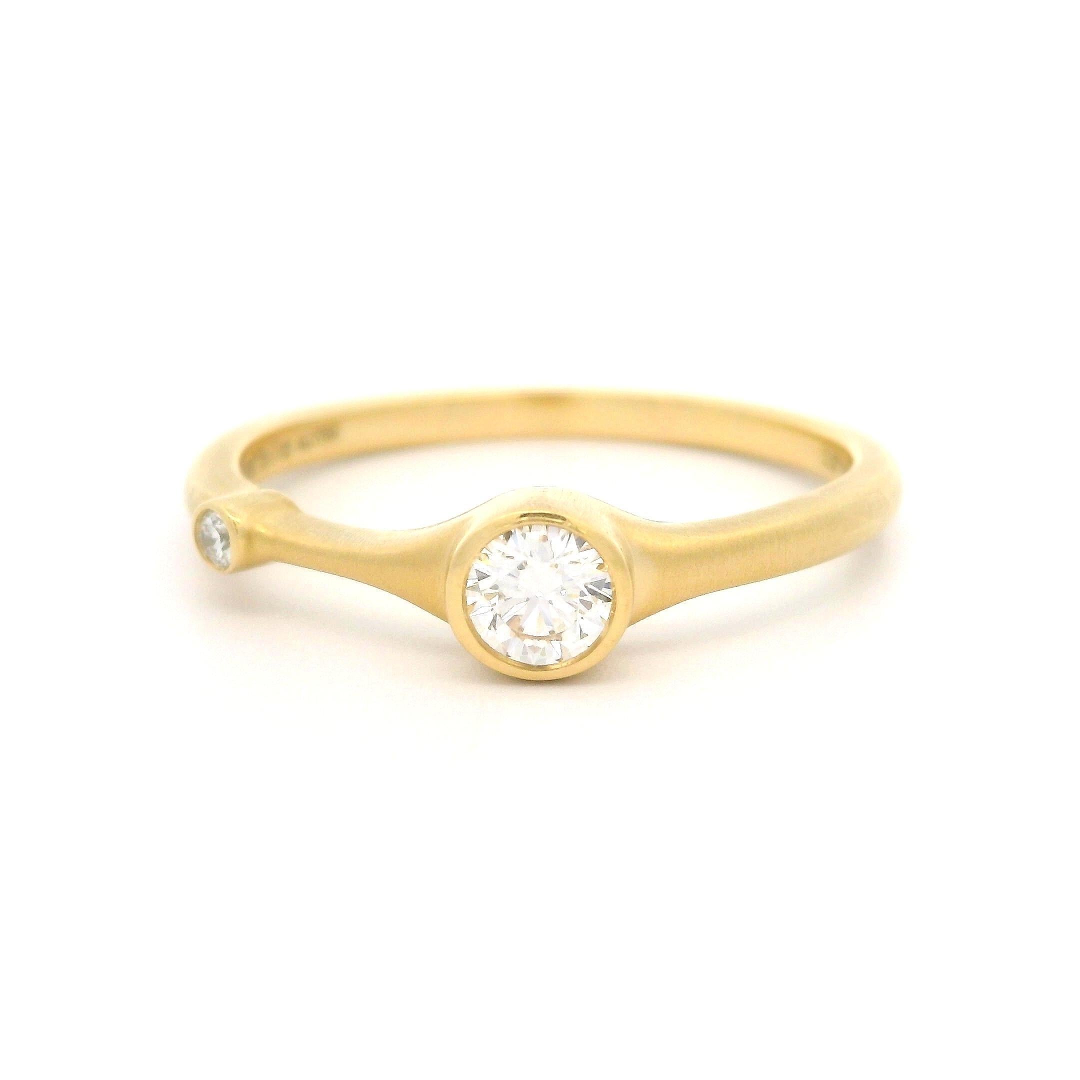 Brilliant Cut Carelle Solid 18k Yellow Gold 0.27ctw Diamond Brushed Finish Band Ring w/ Box For Sale