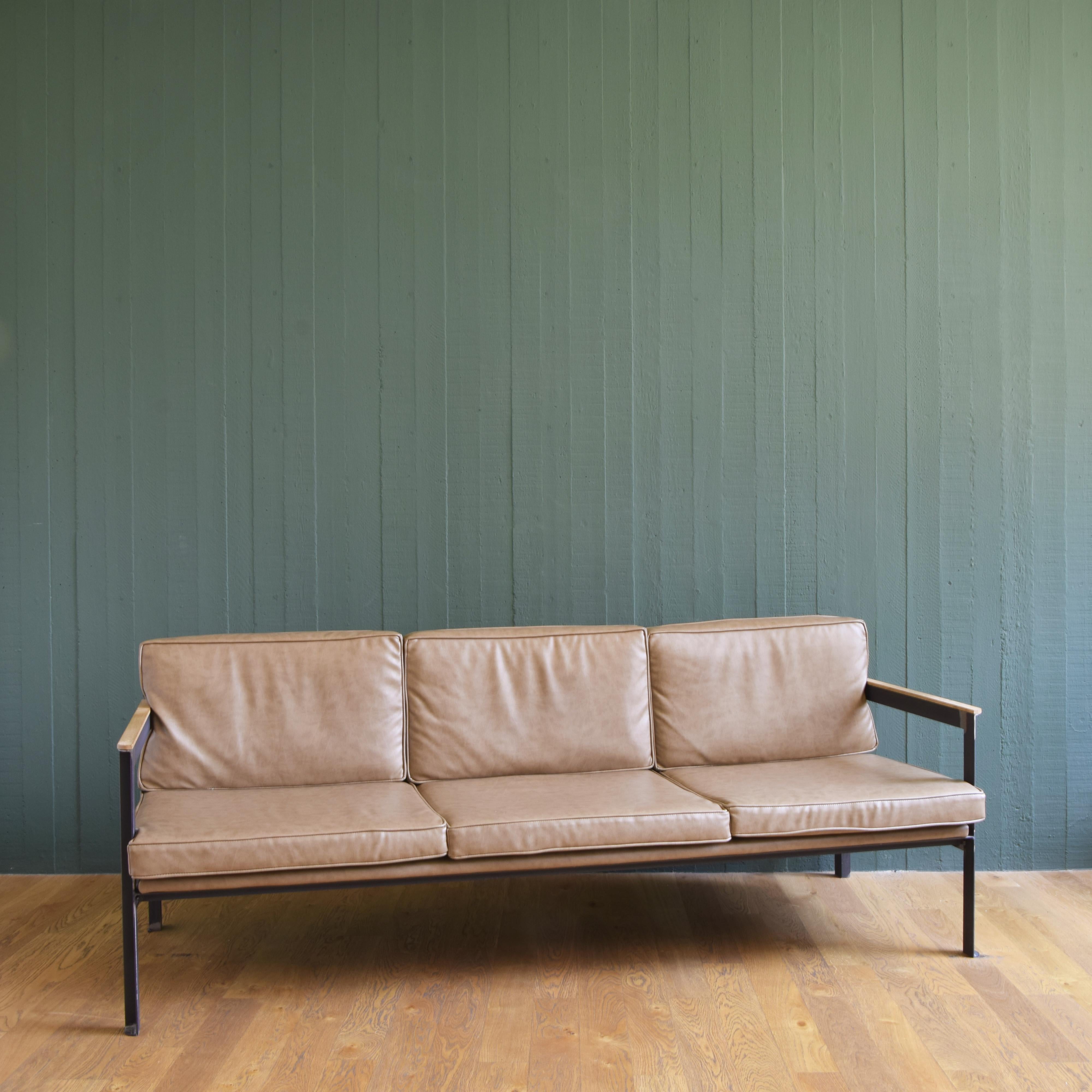 Cargo sofa cellule creative studio In condizioni buone in vendita a bari, IT