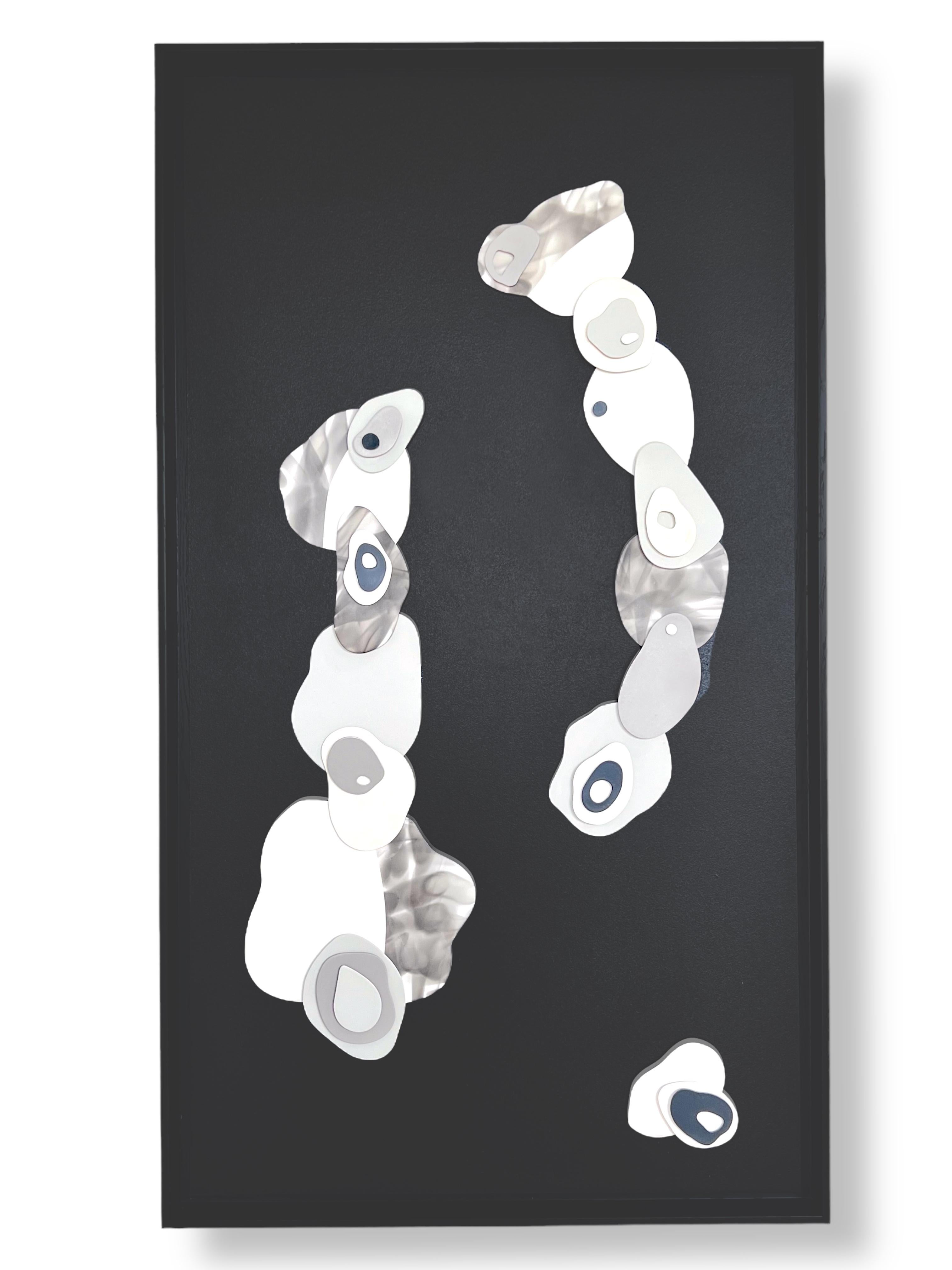 s Nuages II. Formes abstraites, minimalistes et en plâtre 3D sur bois avec cadre noir
