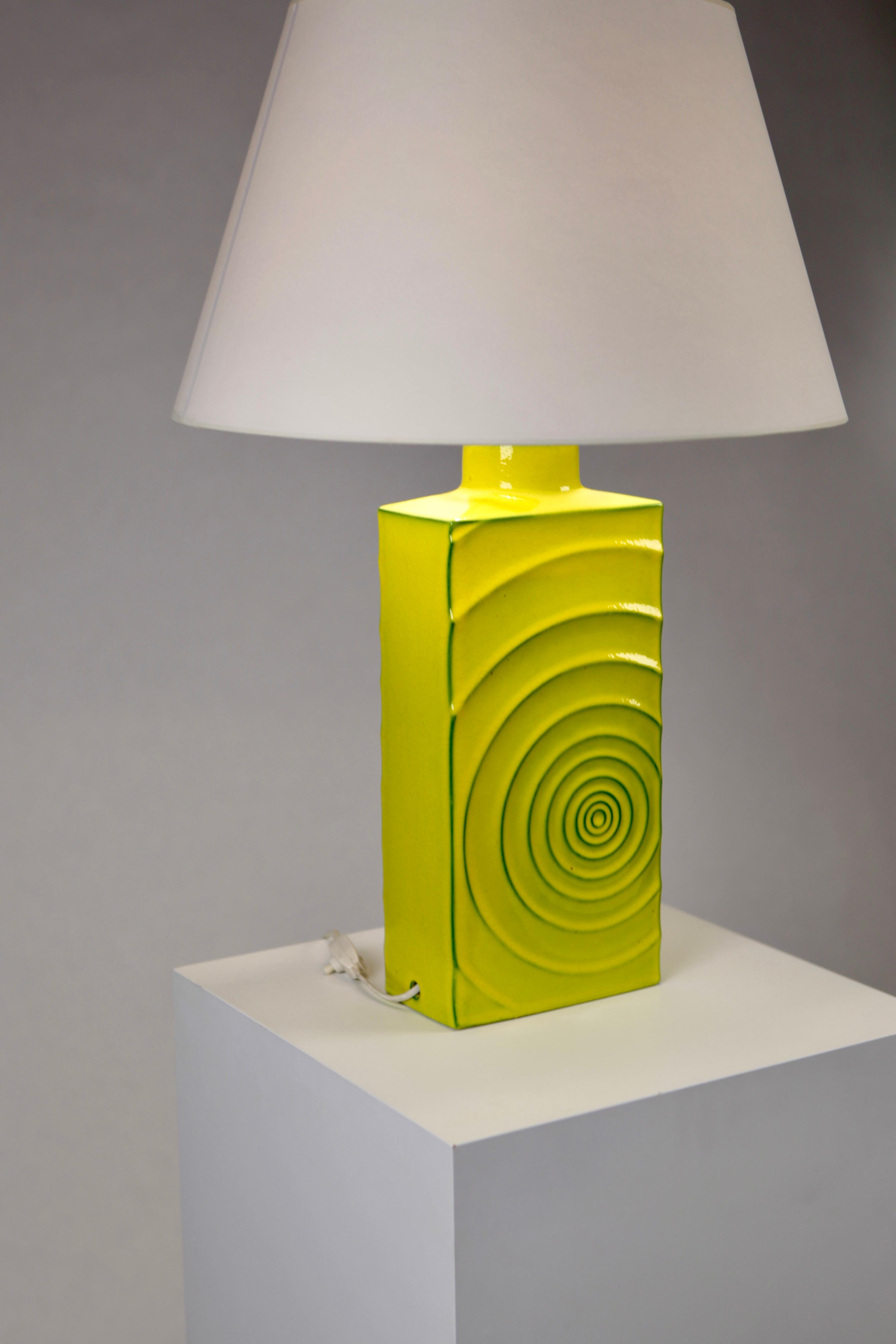 Cari Zalloni, 'Zyklon' Table Lamp, Yellow Glazed Ceramic, Germany, 1960's In Good Condition In Berlin, DE