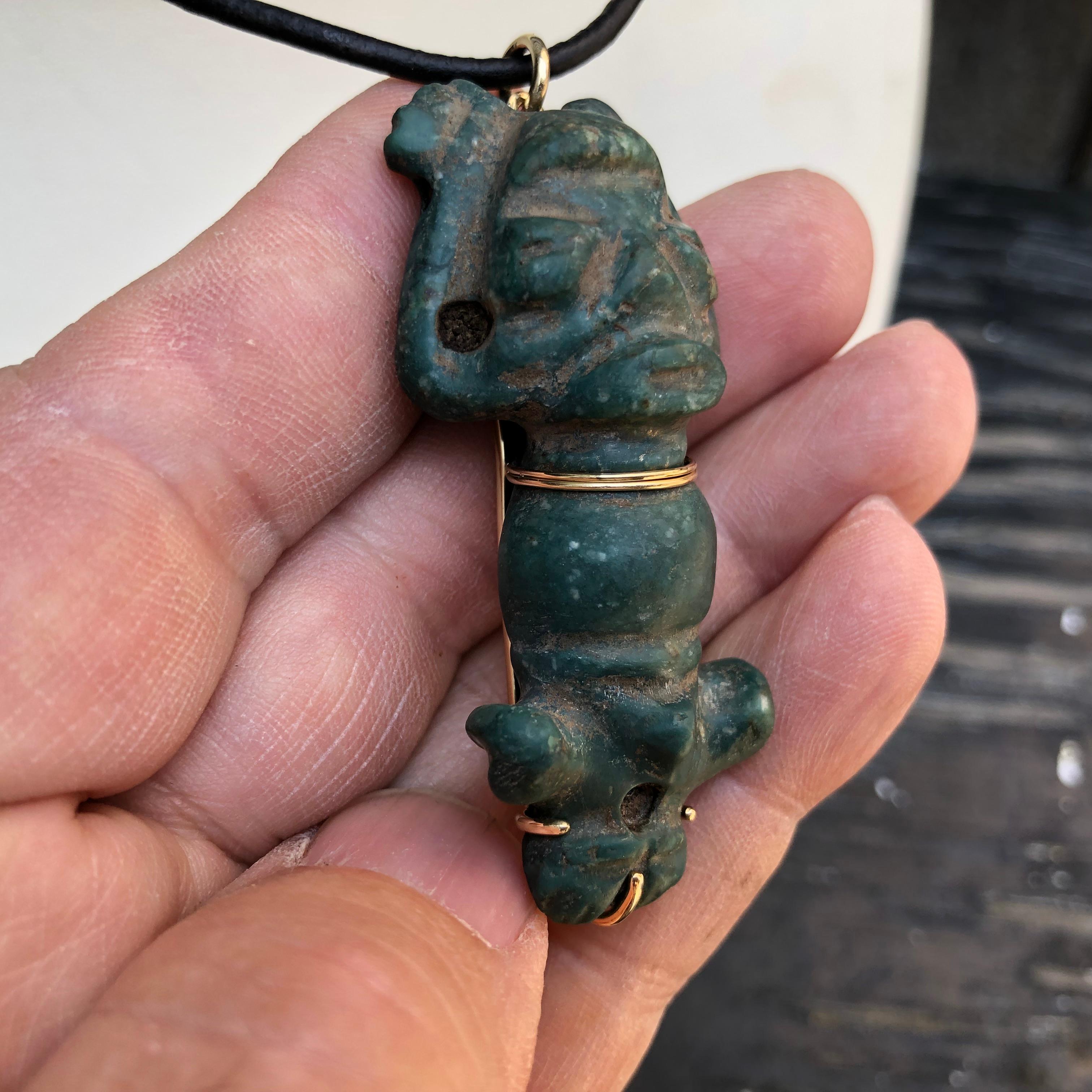 Caribbean Antique Treasure Jade 18-Karat Gold Amulet Necklace, Unique 500 Years In Good Condition In South Burlington, VT