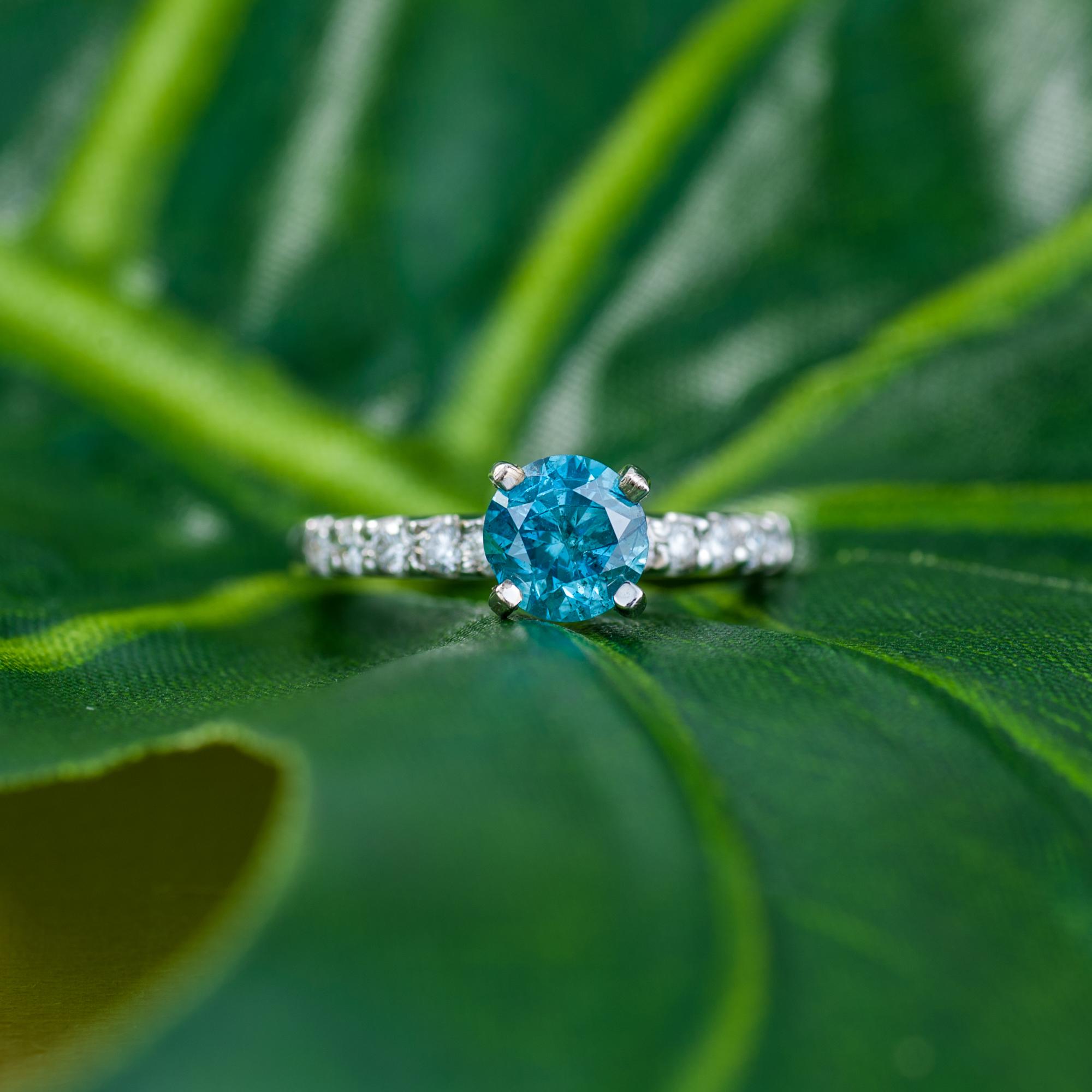 Round Cut Caribbean Blue Diamond Ring with VS Diamonds on Band For Sale