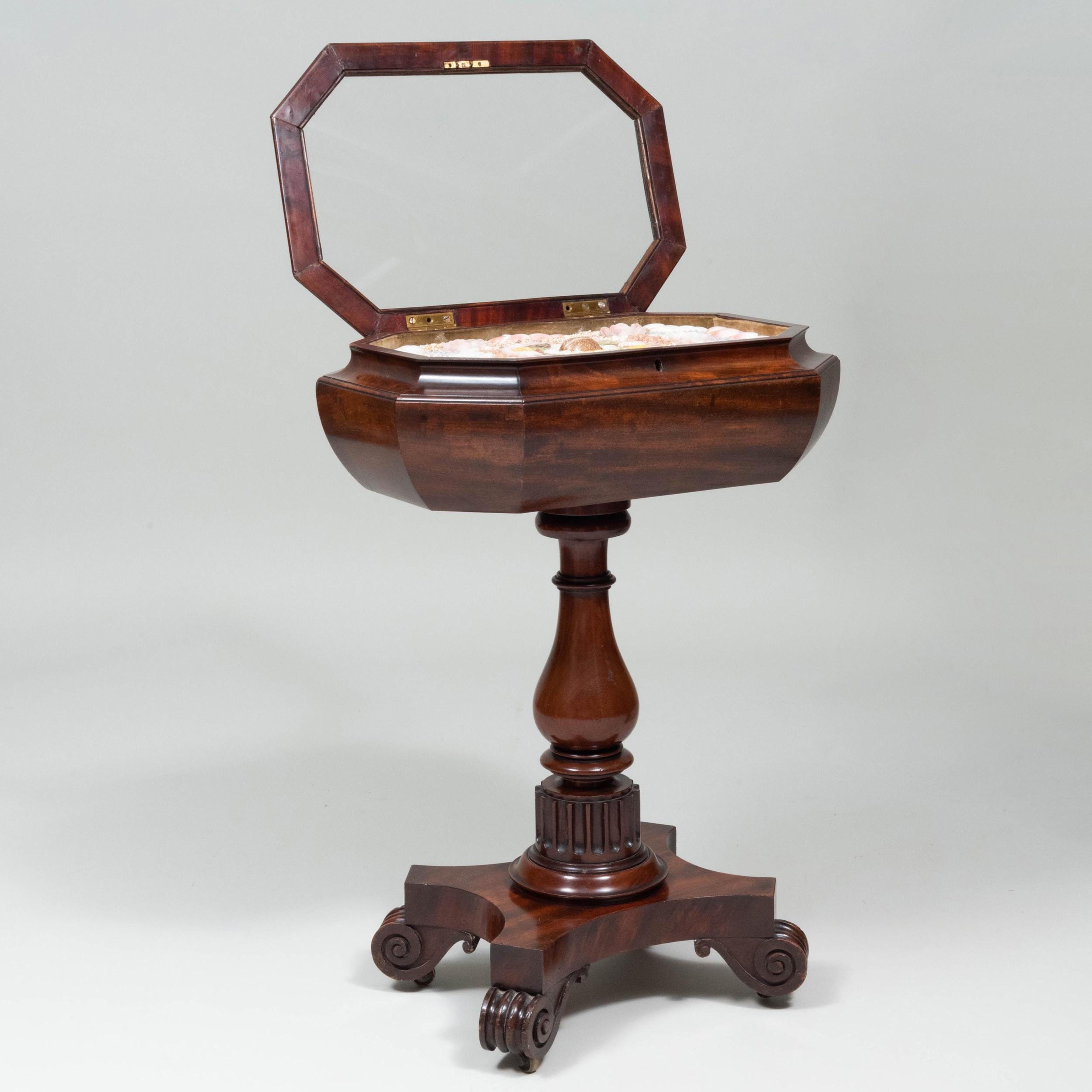Caribbean Mahogany Table with Sailor's Valentine, circa 1840 In Good Condition In Downingtown, PA