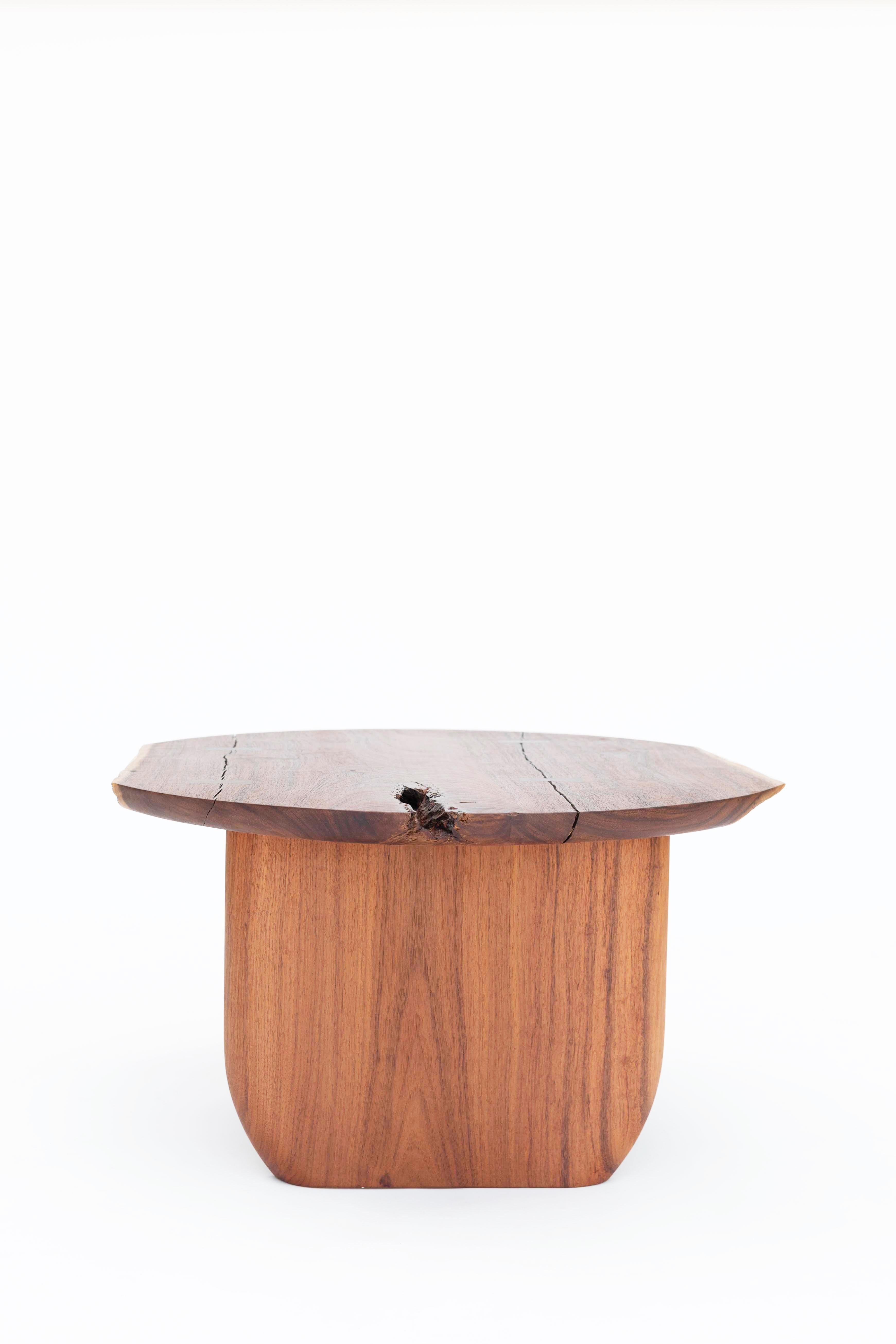 This coffee table is elaborated by using remarkable wood planks from the Tzalam - Caribbean Walnut tree, one of South Mexico’s hardwoods. It is characterized by its beautiful natural drawings with color tones ranging from brown, gold to yellow.
The