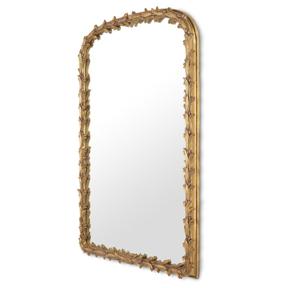 Espejo Cariello Oro Antiguo con marco en macizo
madera de caoba en acabado dorado antiguo, con madera 
trasera y con cristal de espejo transparente.