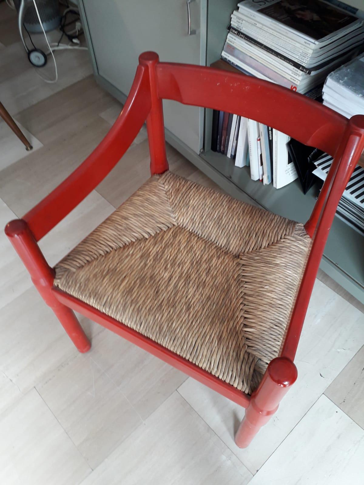 Carimate Stühle von Vico Magistretti aus Cassina 1959 Italien Malerei Holz Säge im Zustand „Gut“ in Lucca, IT