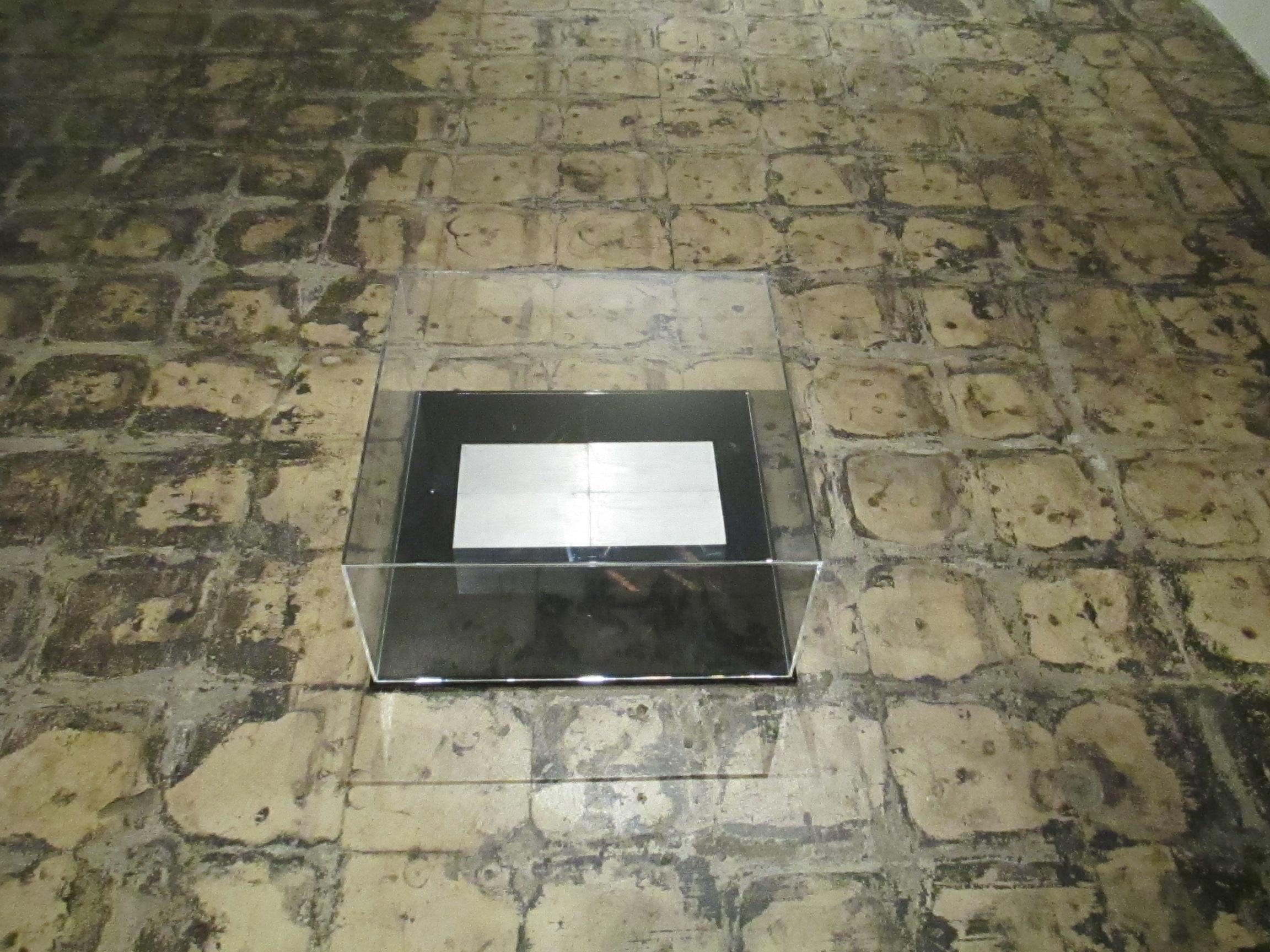 Al 4 Blocks aluminum, in 4 parts - Abstract Geometric Sculpture by Carl Andre