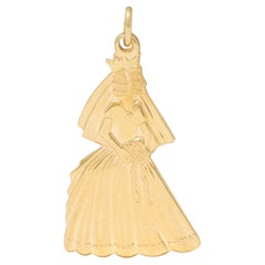 Carl Art Inc. Mid-Century 14 Karat Yellow Gold Vintage Bride Pendant Charm