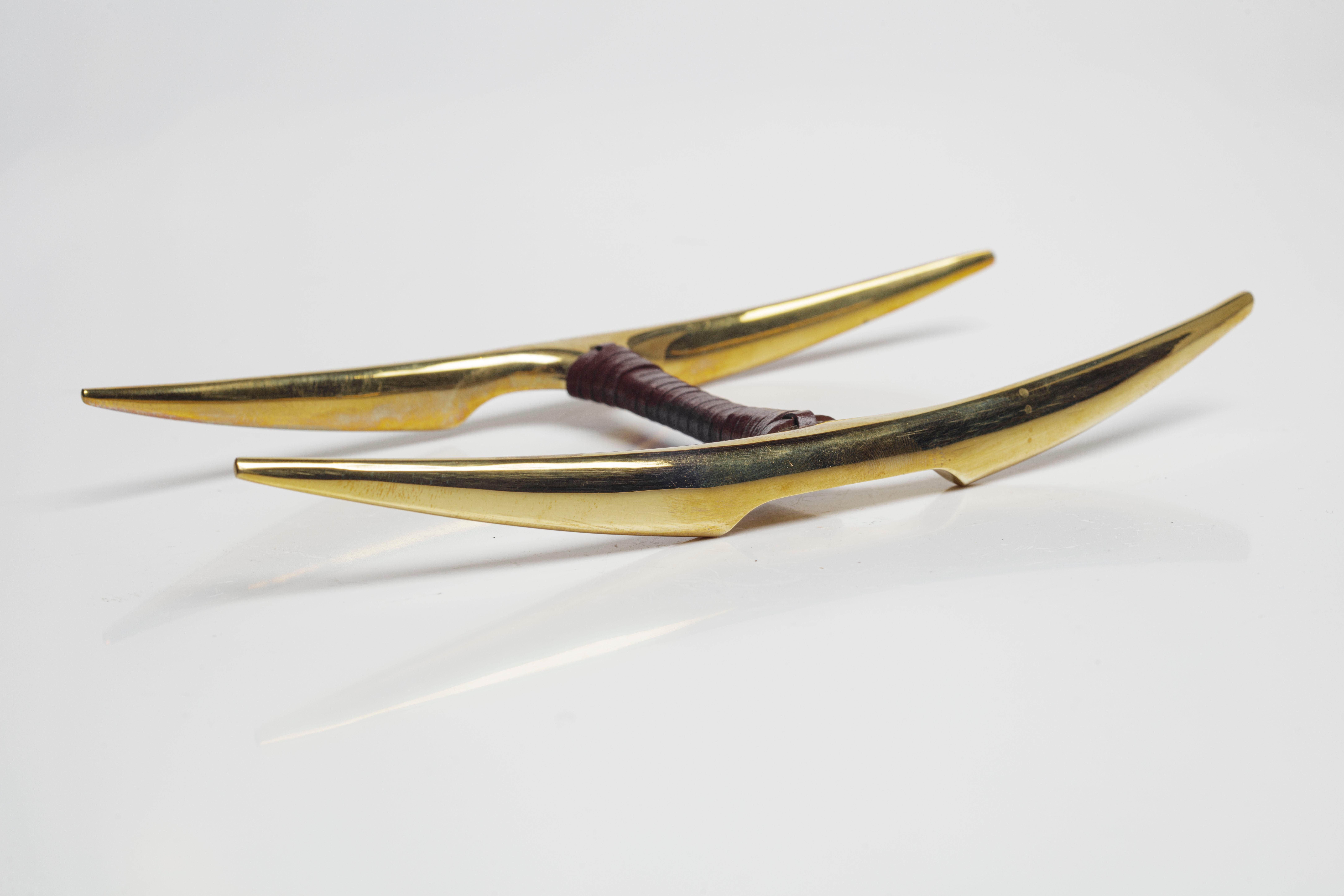 Austrian Carl Auböck #3544 Pen or Brush Rest in Brass and Brown Leather, Austria, 2022 For Sale