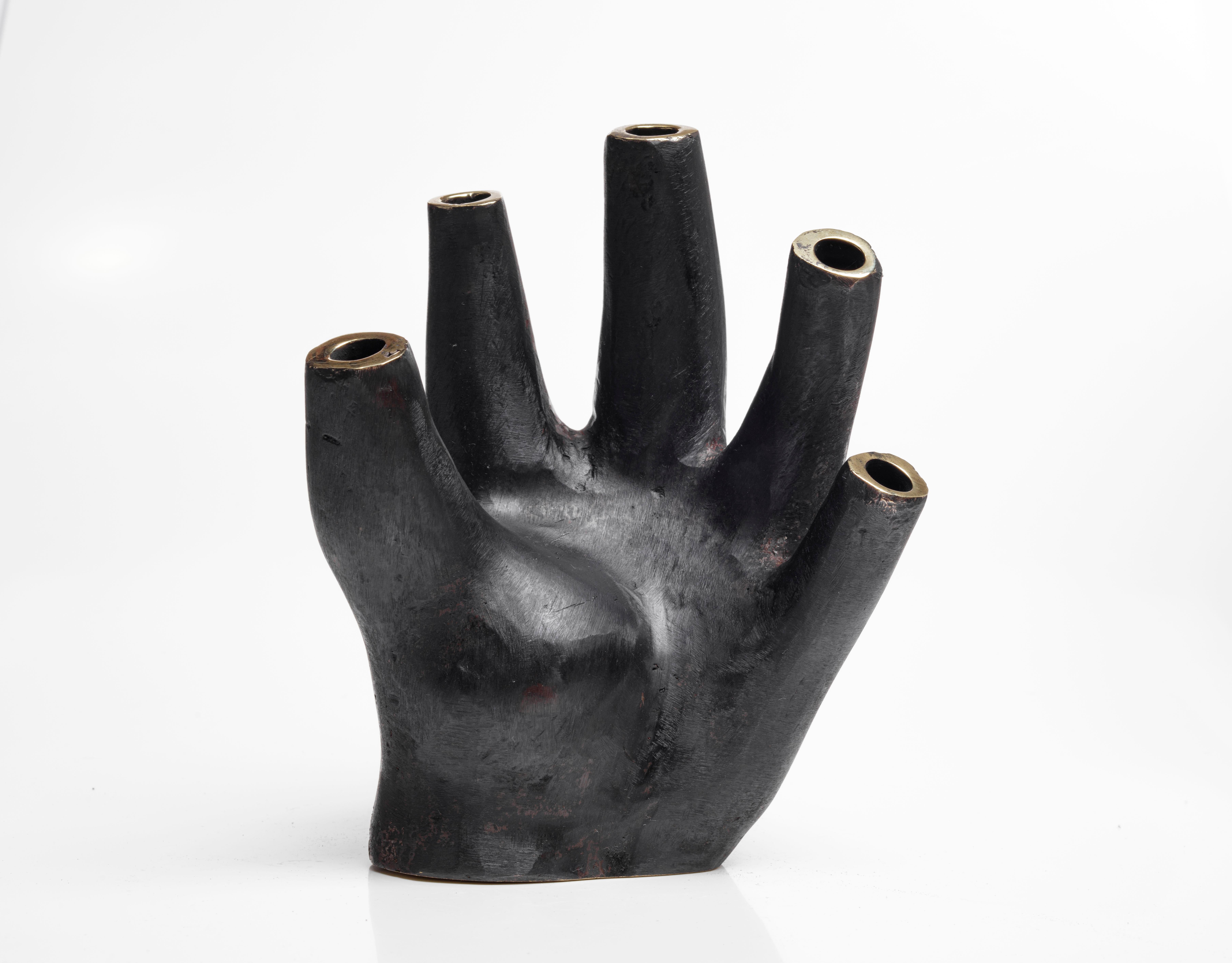 Carl Aubck #3788 „Glove“-Vase, Österreich, 2022  im Zustand „Neu“ im Angebot in Berlin, DE