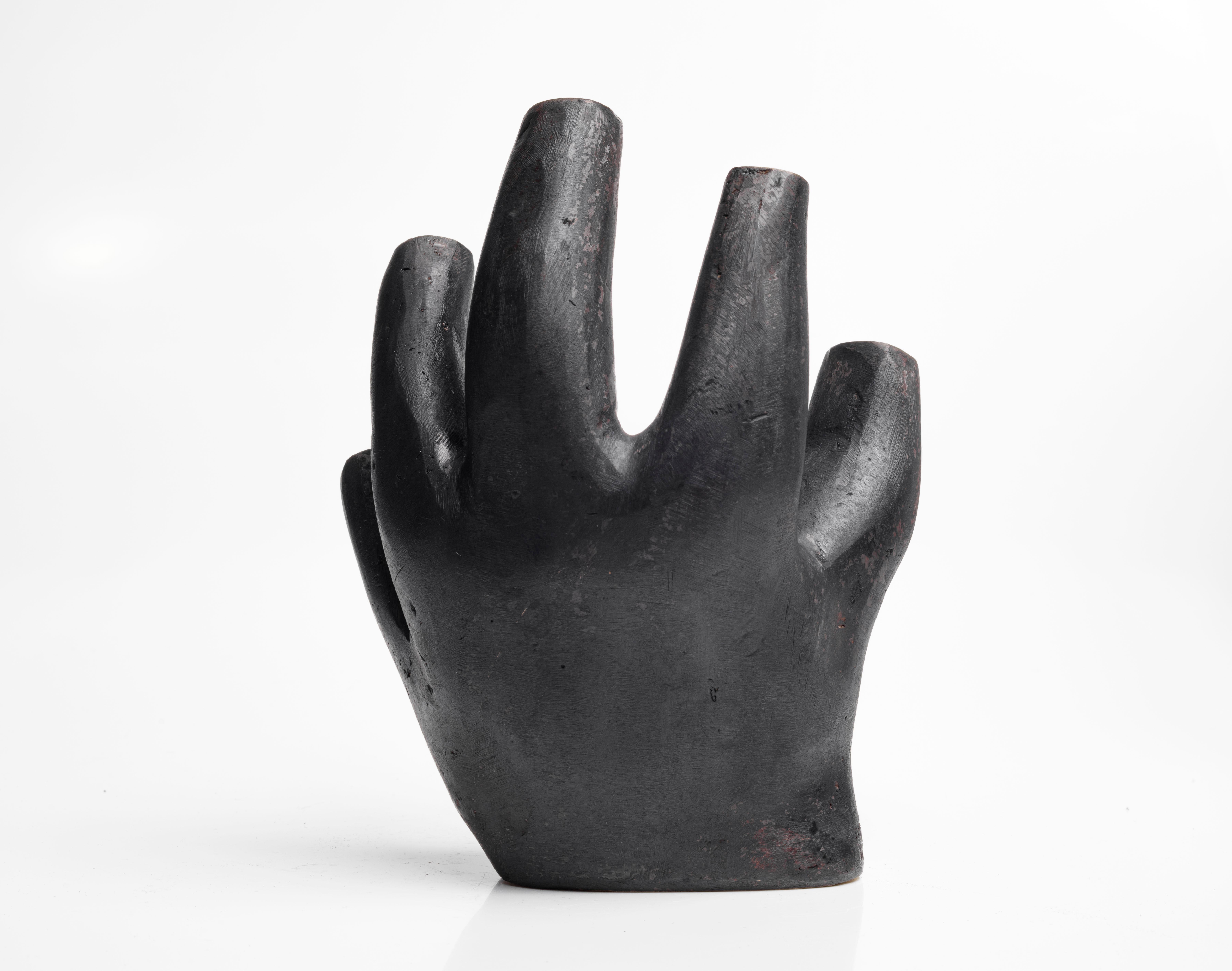 Carl Aubck #3788 „Glove“-Vase, Österreich, 2022  (21. Jahrhundert und zeitgenössisch) im Angebot