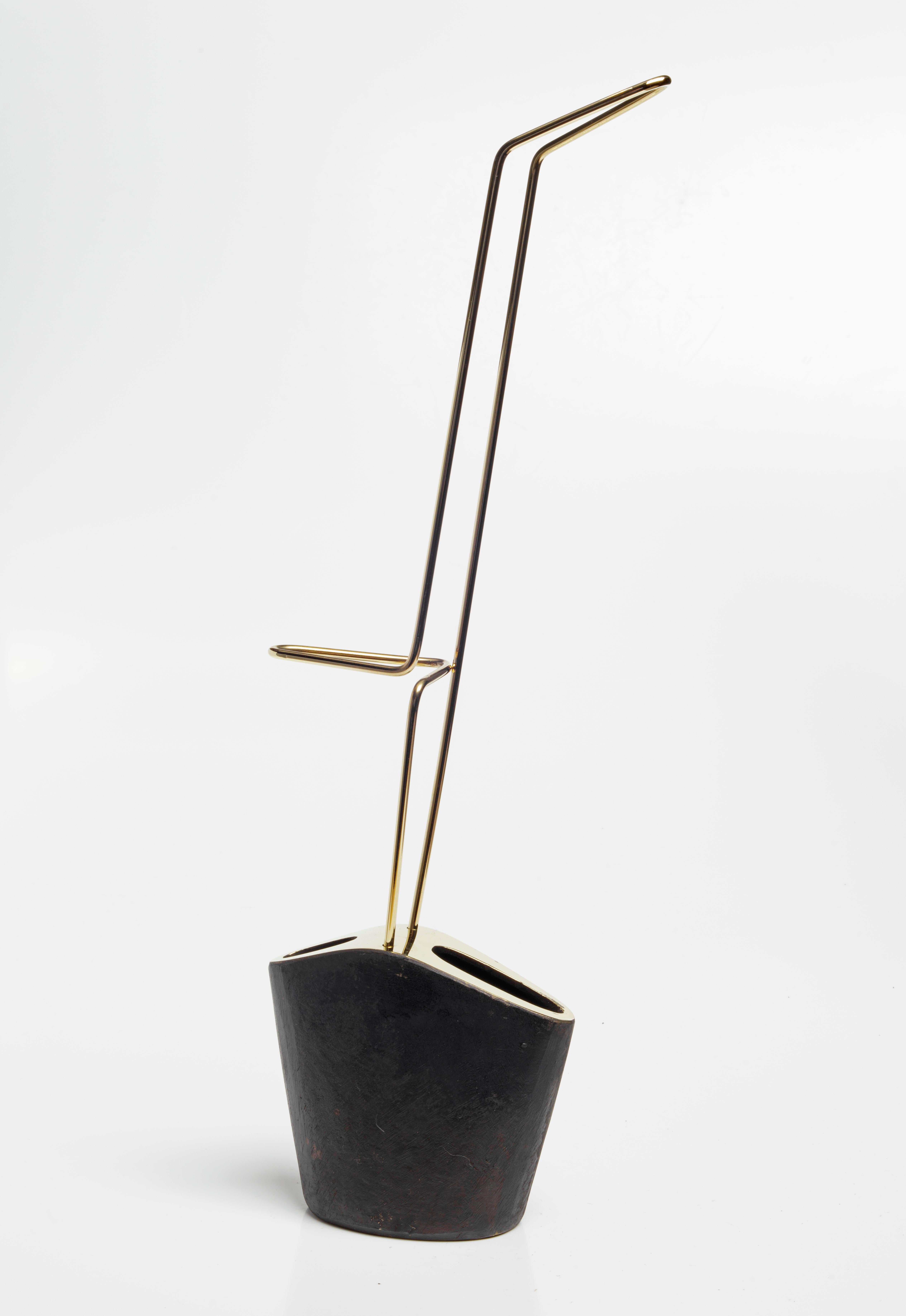 Carl Aubck #3853 Vase „Double Noose“ von Carl Aubck, Österreich, 2022  im Zustand „Neu“ im Angebot in Berlin, DE