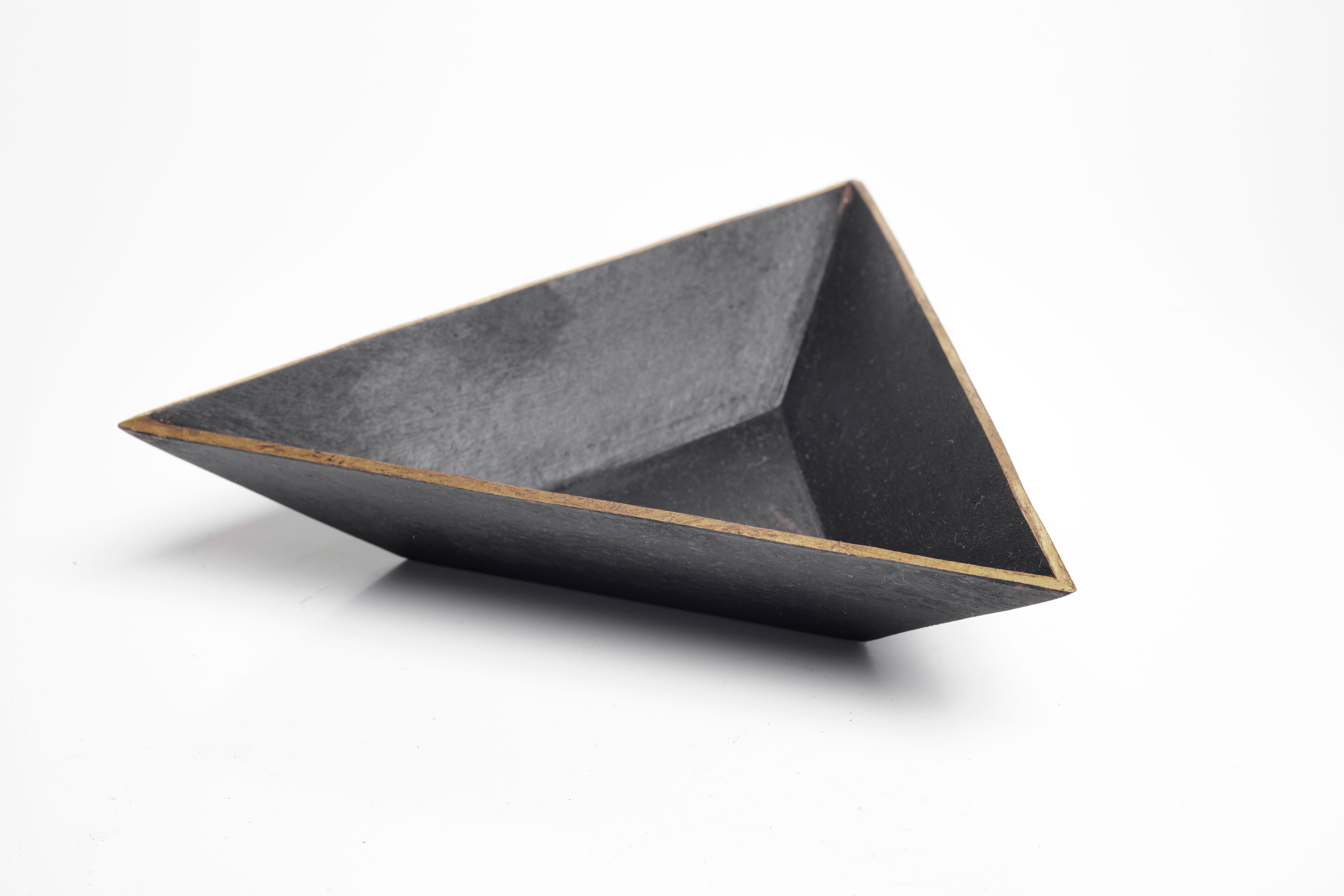 Cendrier « Triangle » de Carl Aubck n°4483, Autriche, 2022 Neuf - En vente à Berlin, DE
