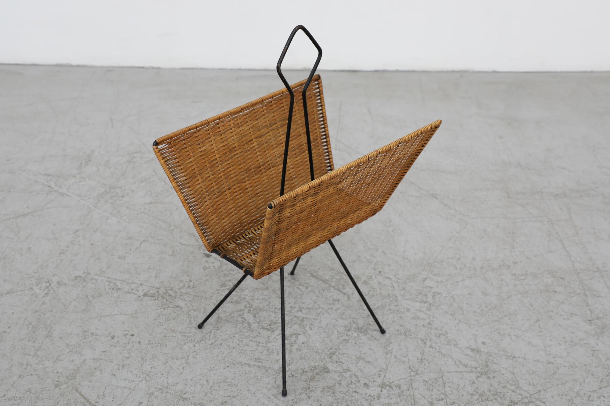 Carl Aubock & Jean Royère Inspired Rattan Magazine Stand w/ Black Legs & Handle In Good Condition For Sale In Los Angeles, CA
