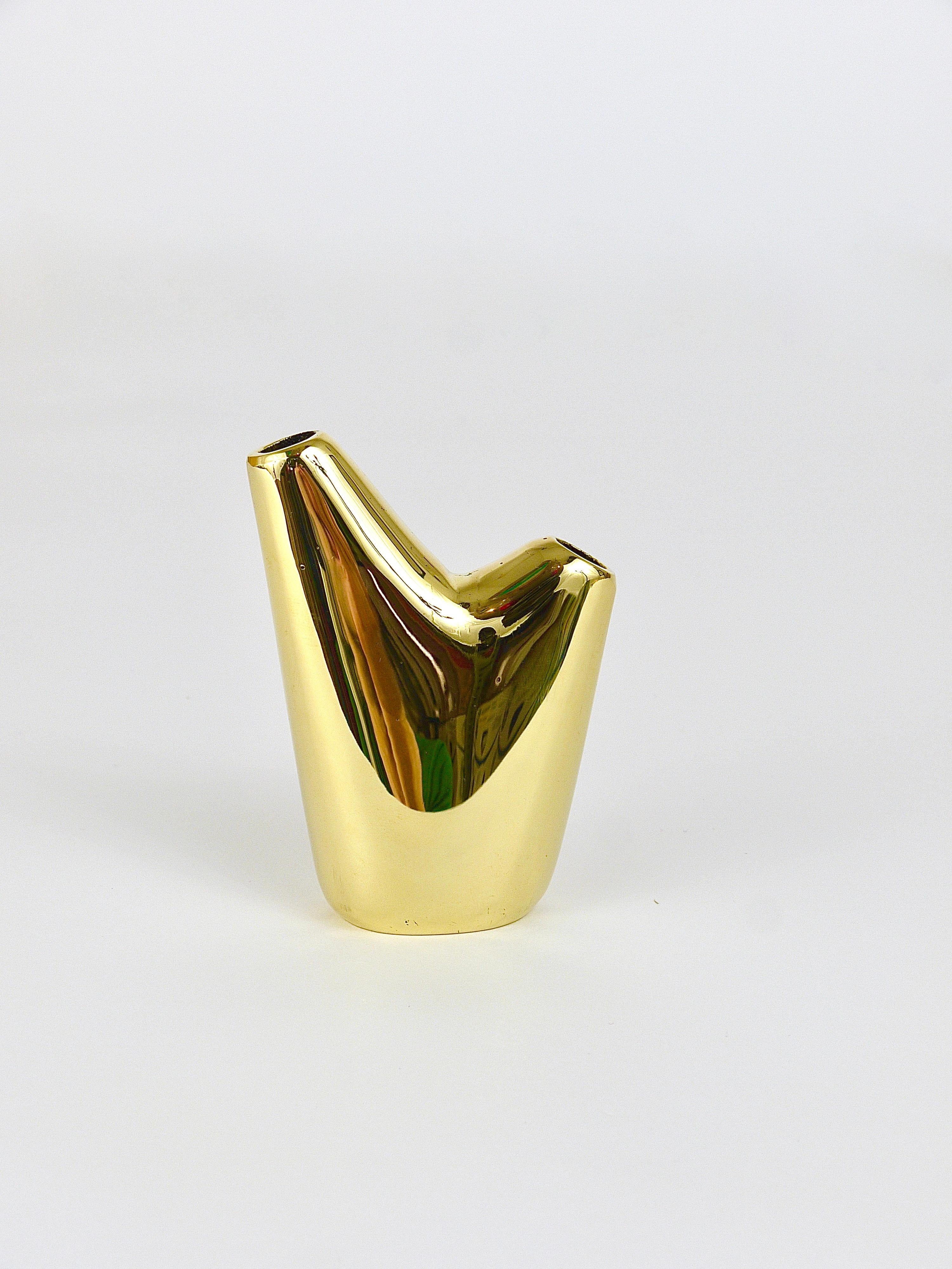 Carl Auböck Aorta Vase, Polished Brass, Austria For Sale 1