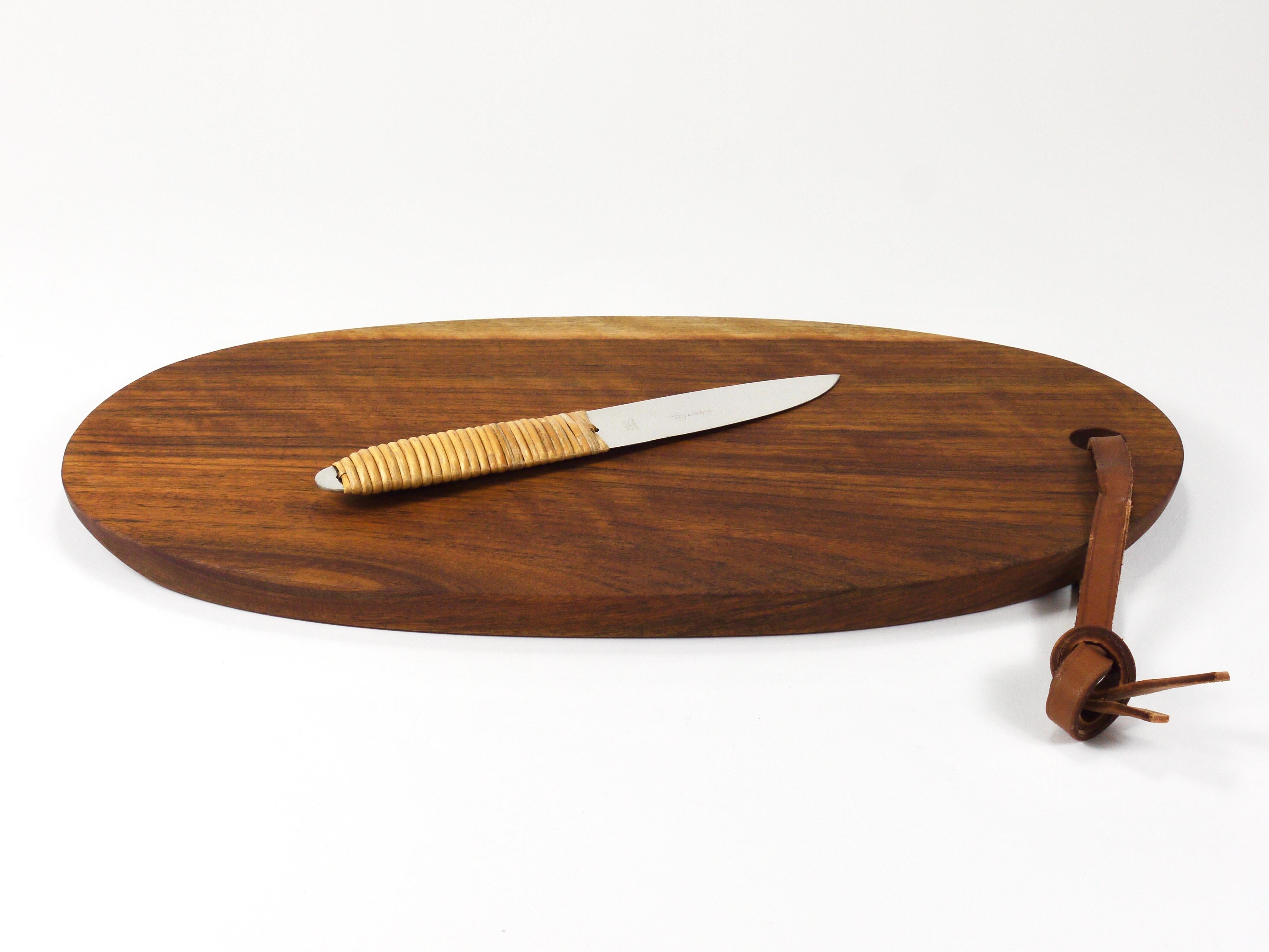 Carl Aubock Big Cutting Board with Amboss Knife, Wicker Handle, Walnut, Leather For Sale 1