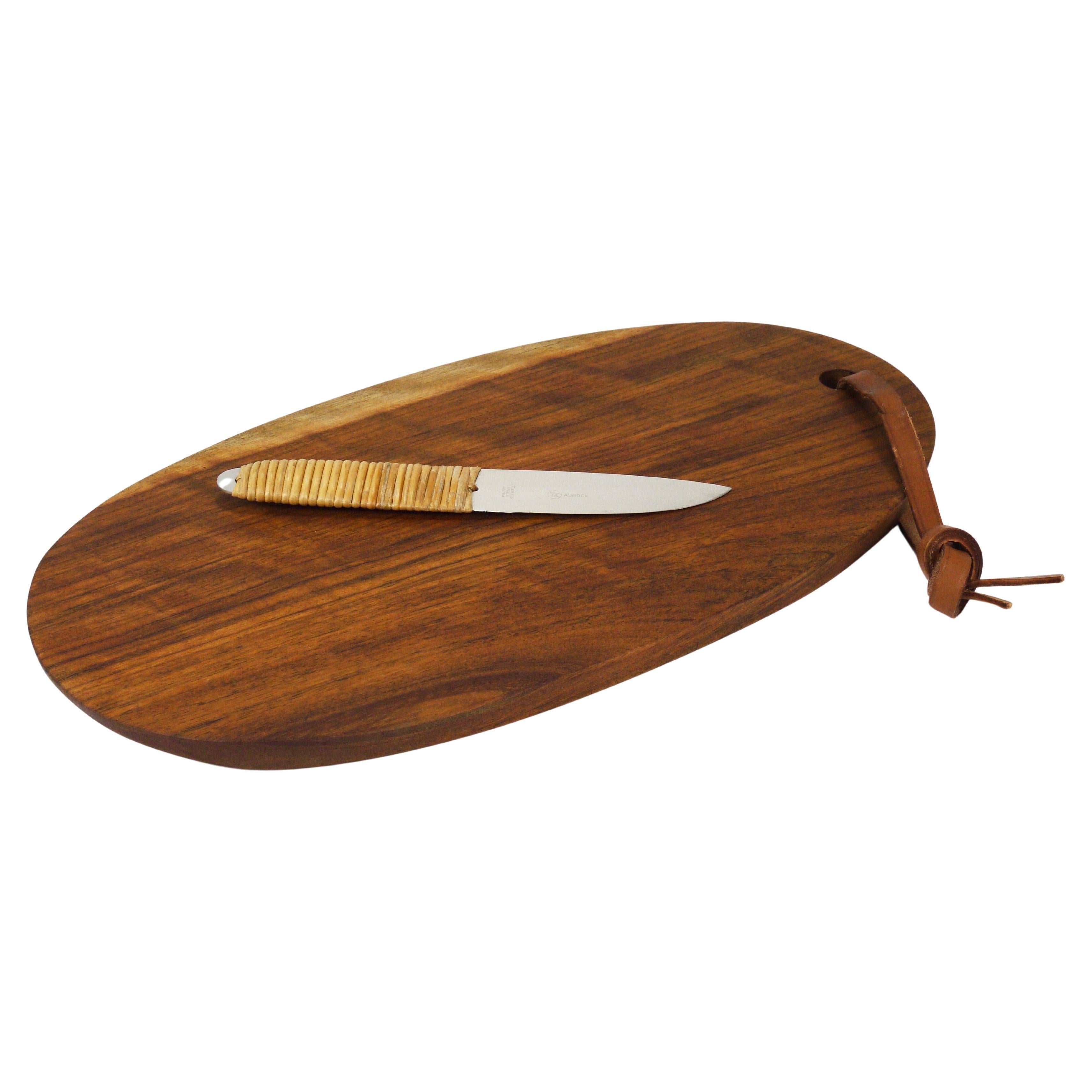 Tabla de Cortar Grande Carl Aubock con Cuchillo Amboss, Mango de Mimbre, Nogal, Cuero