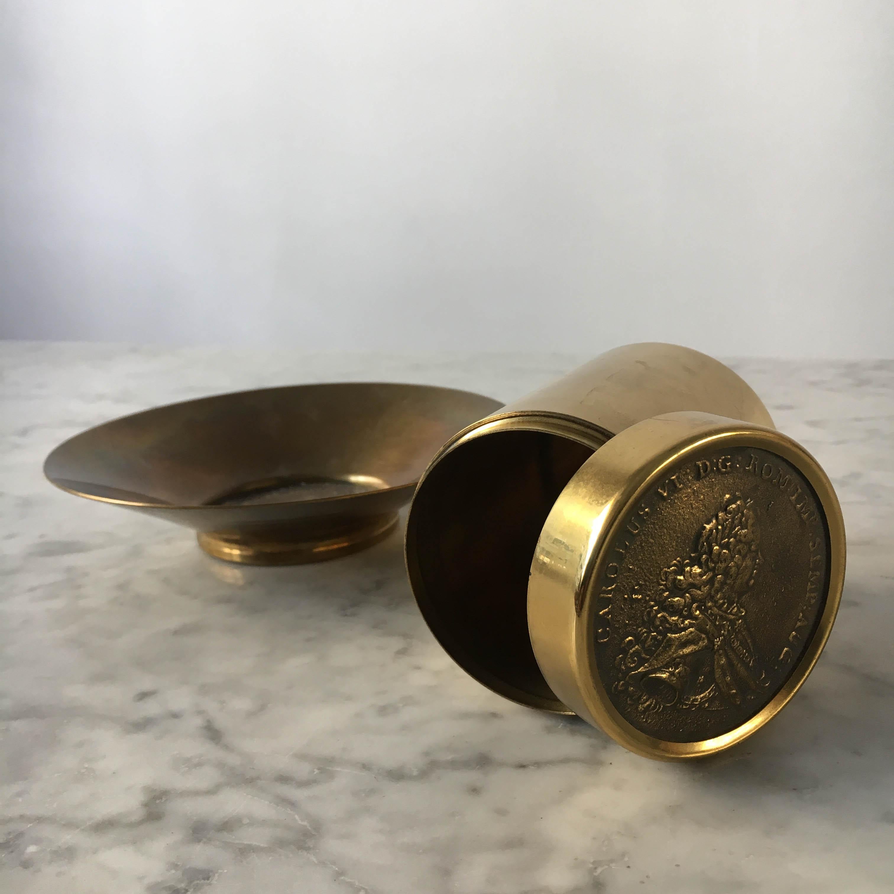 Carl Auböck Cylindrical Brass Pot Cigarette Box and Ashtray, Austria, 1950s For Sale 5