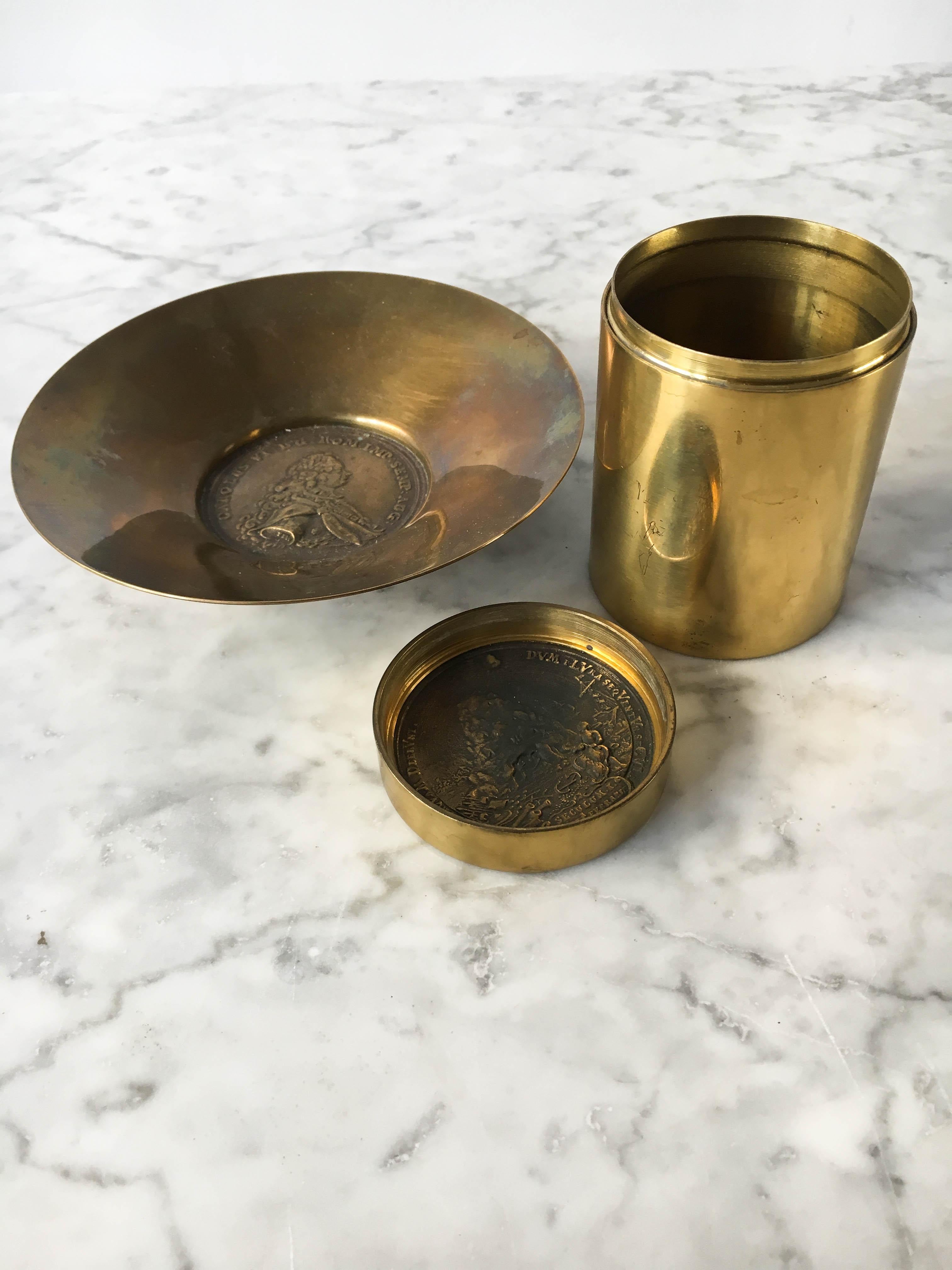 Mid-Century Modern Carl Auböck Cylindrical Brass Pot Cigarette Box and Ashtray, Austria, 1950s For Sale