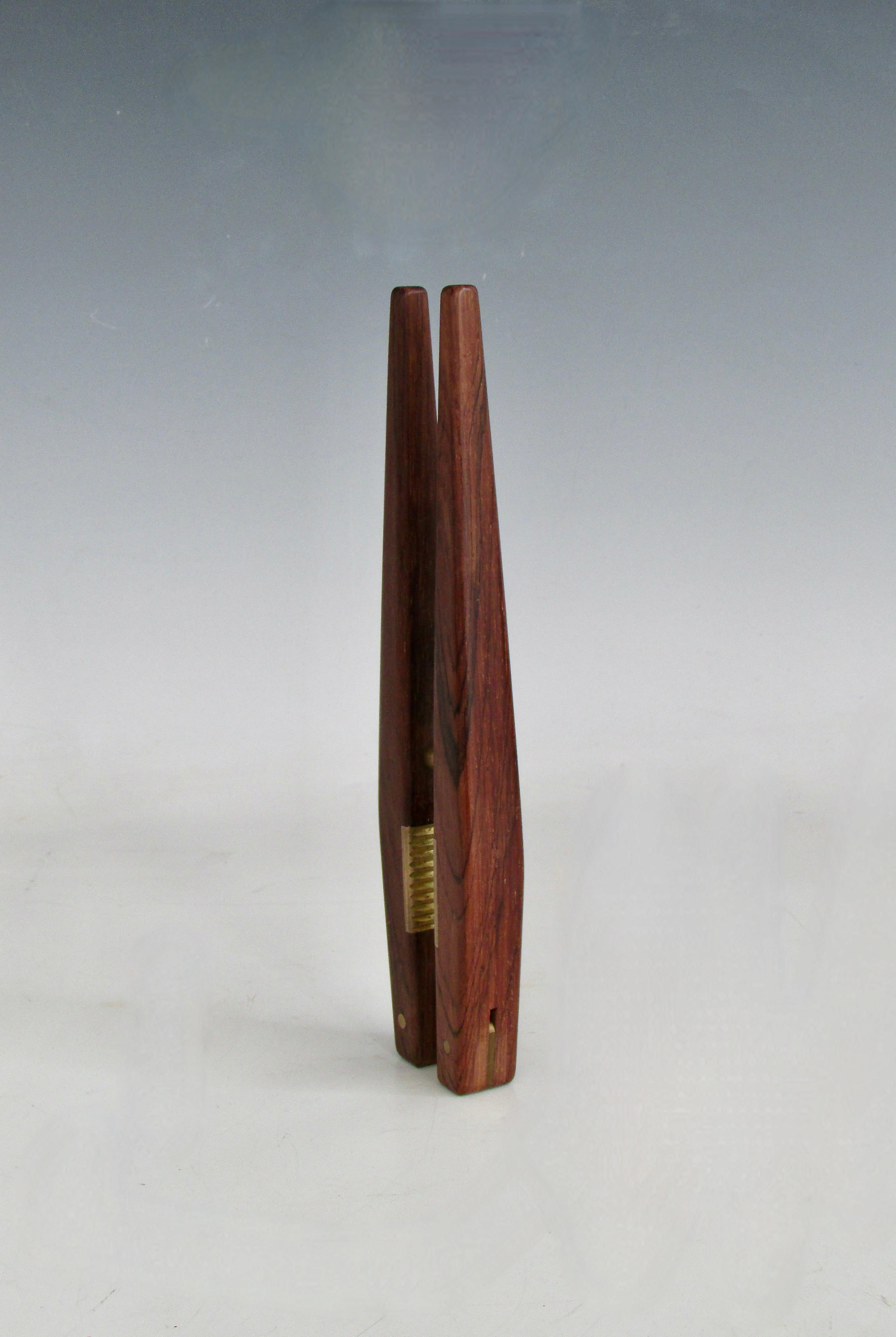 Carl Aubock Ära Poul Knudsen Rosenholz mit Messing Nussknacker (20. Jahrhundert) im Angebot