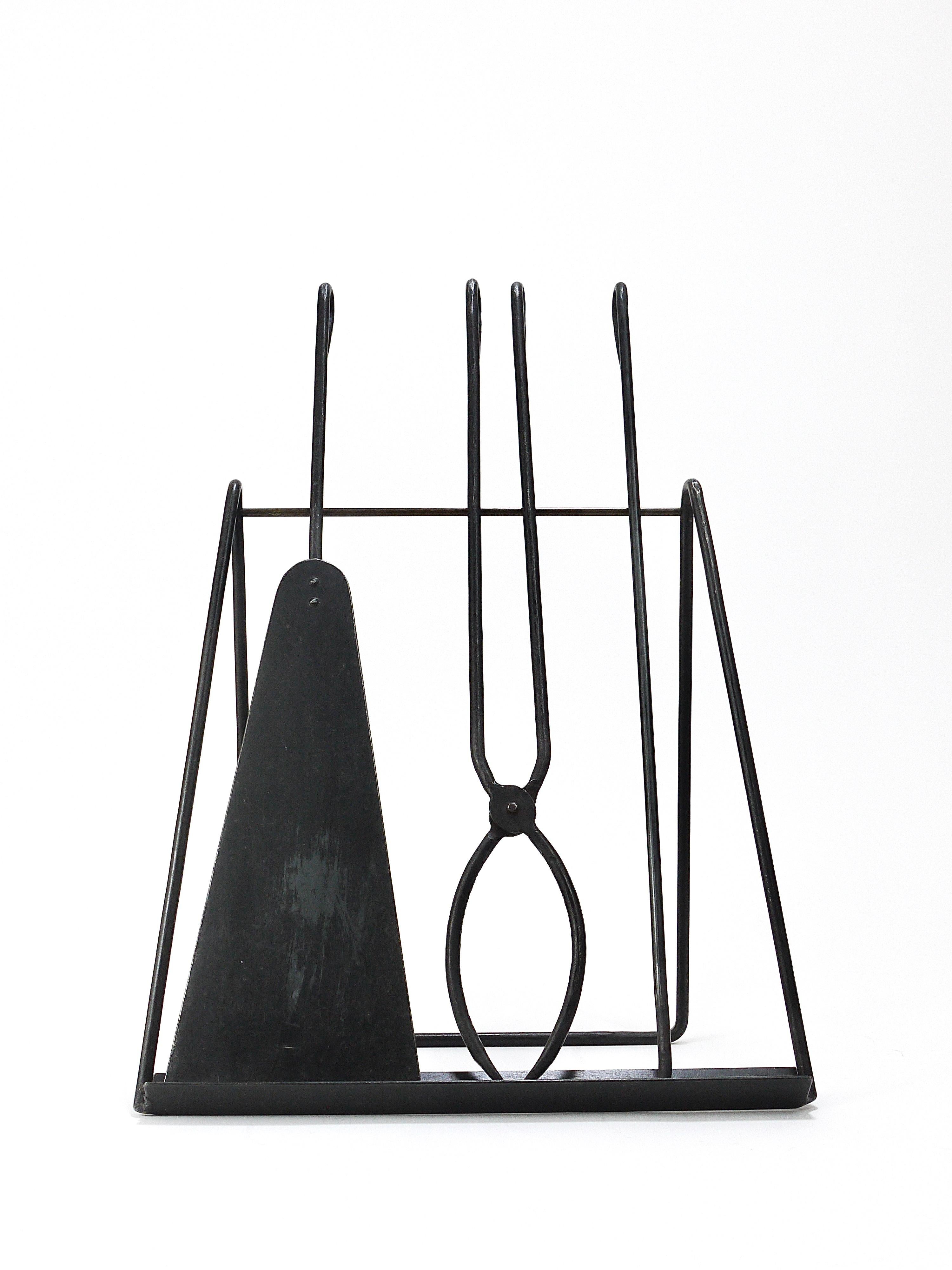 Carl Auböck Fireplace Tool Set, Wrought Iron, Austria, 1940s In Good Condition In Vienna, AT