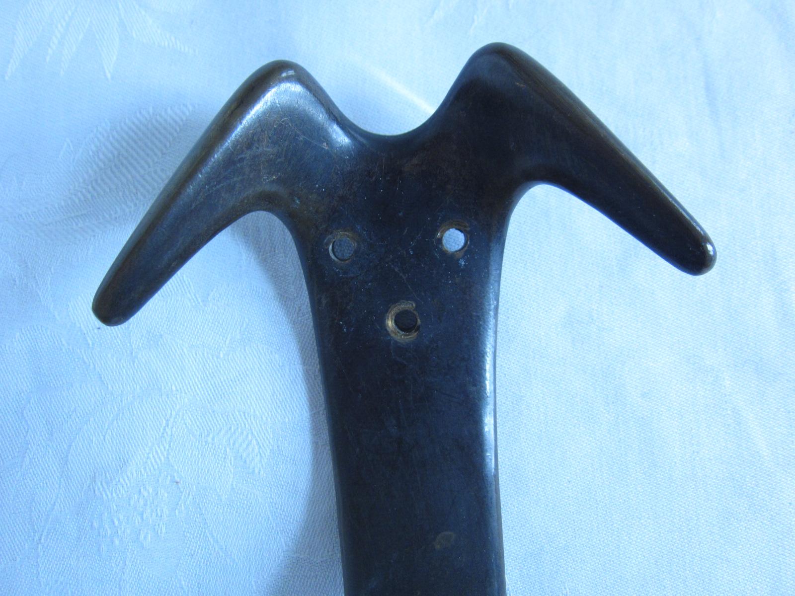 Austrian Carl Auböck Five Midcentury Patinated Brass Wall Coat Hooks, 1950s, Austria For Sale
