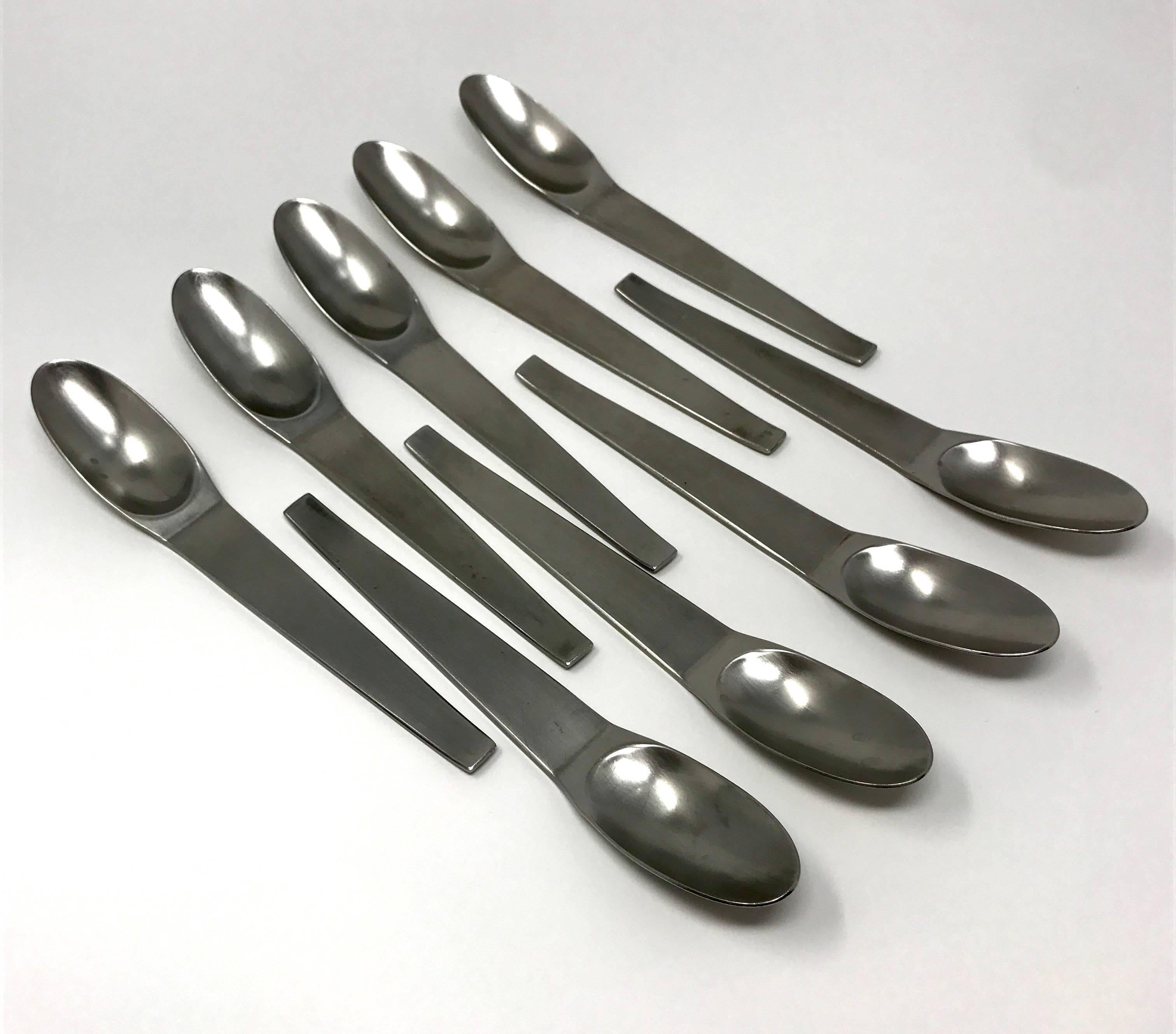 Carl Auböck for Amboss 2060 44-Piece Flatware Set In Excellent Condition For Sale In Sacramento, CA