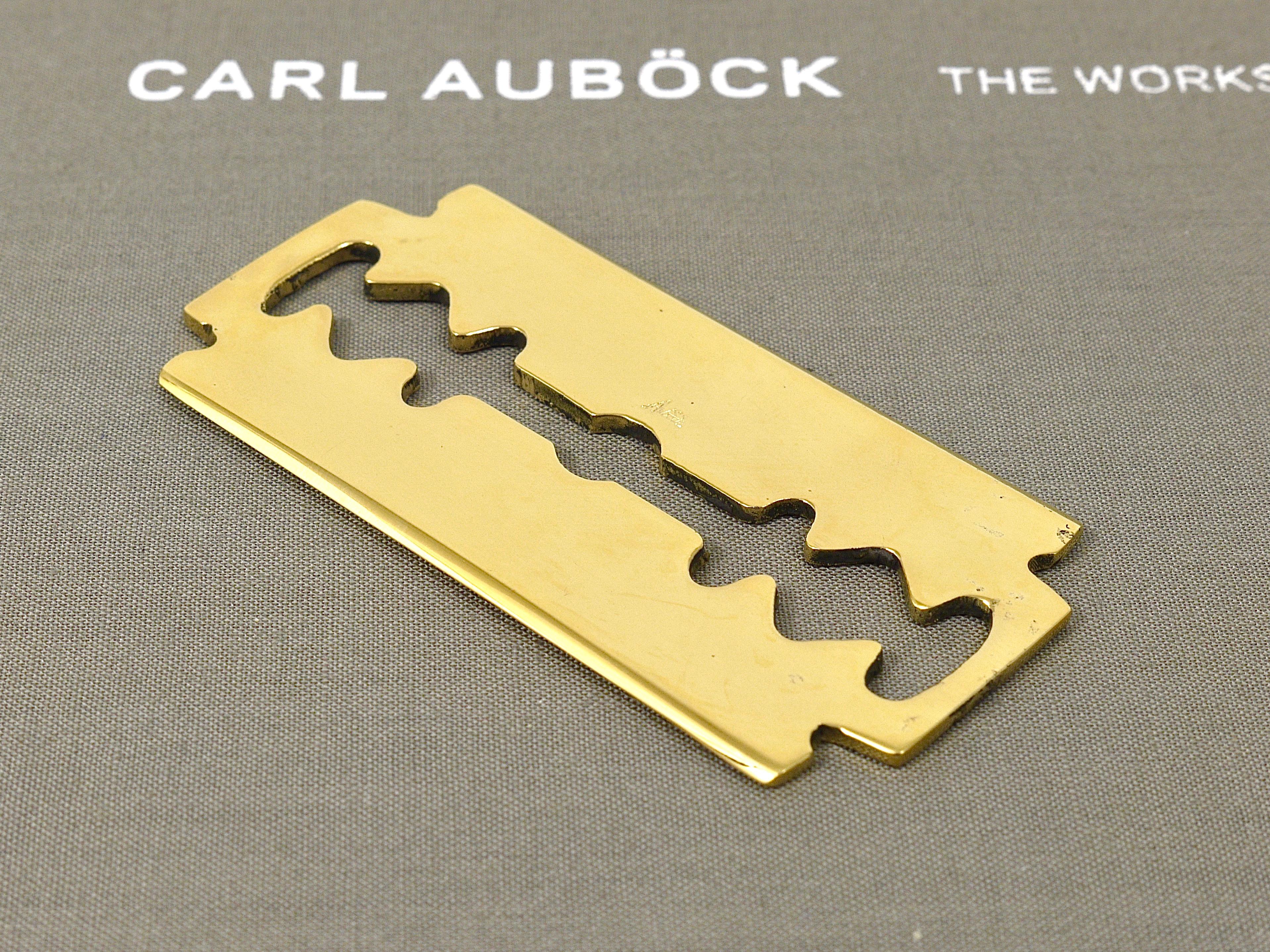 Carl Auböck Handcrafted Razor Blade Brass Paperweight #5378, Austria For Sale 3