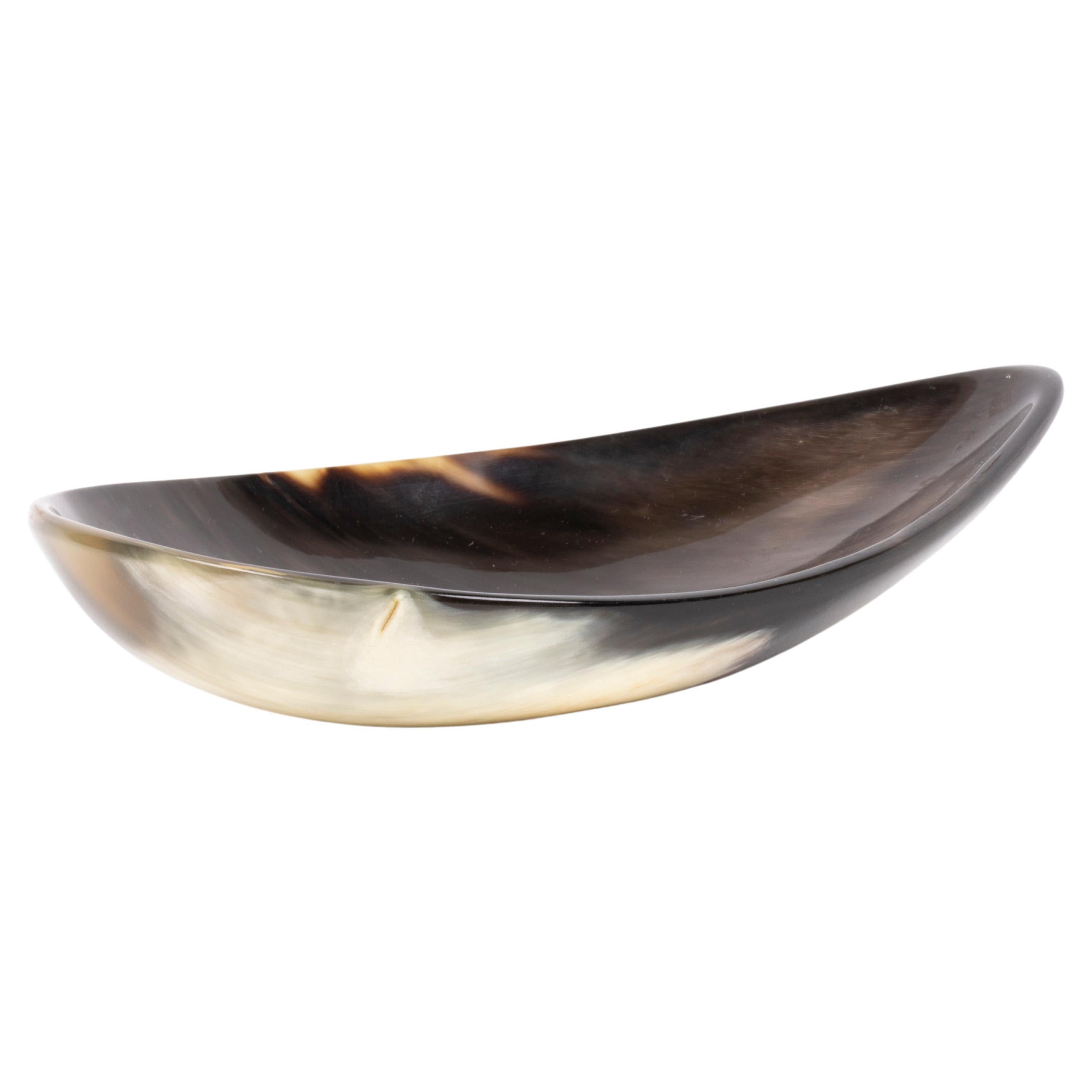 DELICATE CHINESE OX HORN HAND CARVED BOWL 