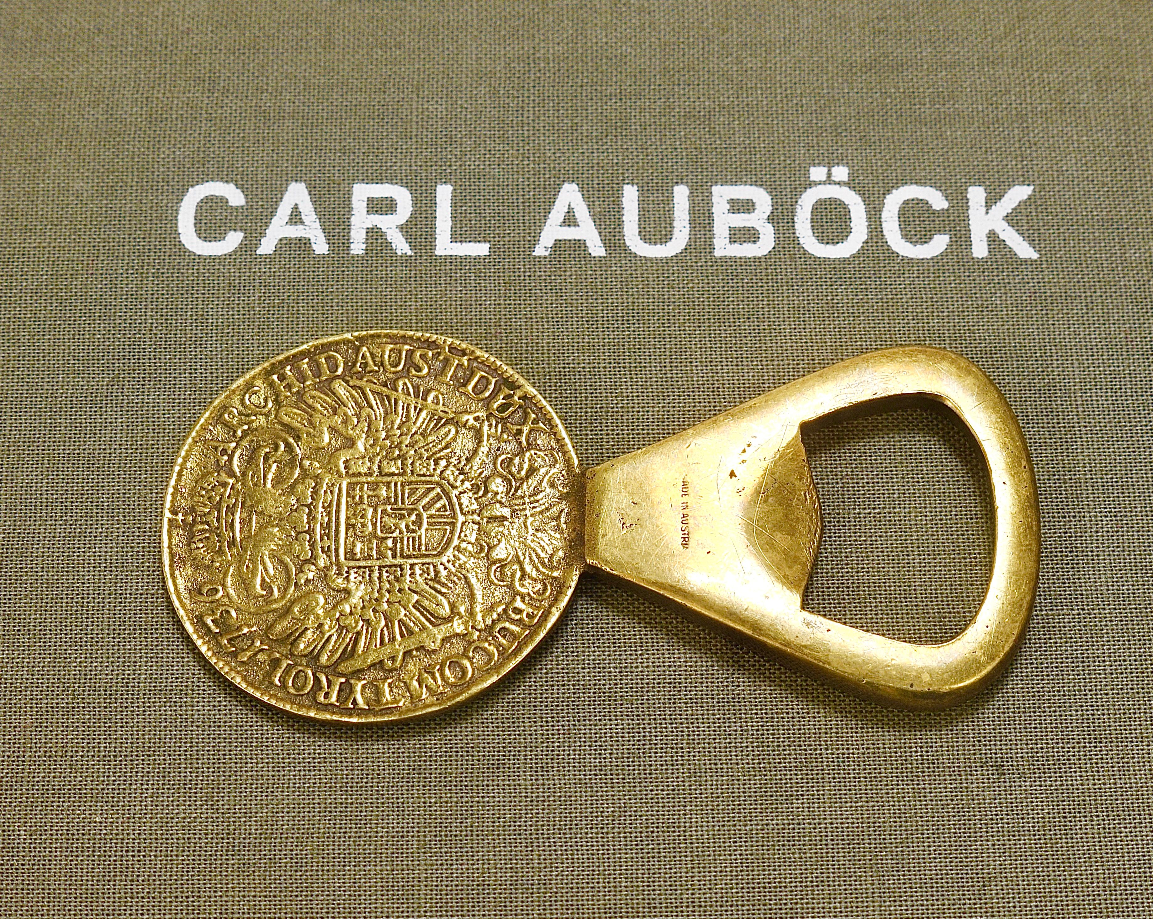 Carl Auböck II  Ouvre-bouteille en laiton, pièce de monnaie Maria Theresia  Autriche, années 1950 en vente 1