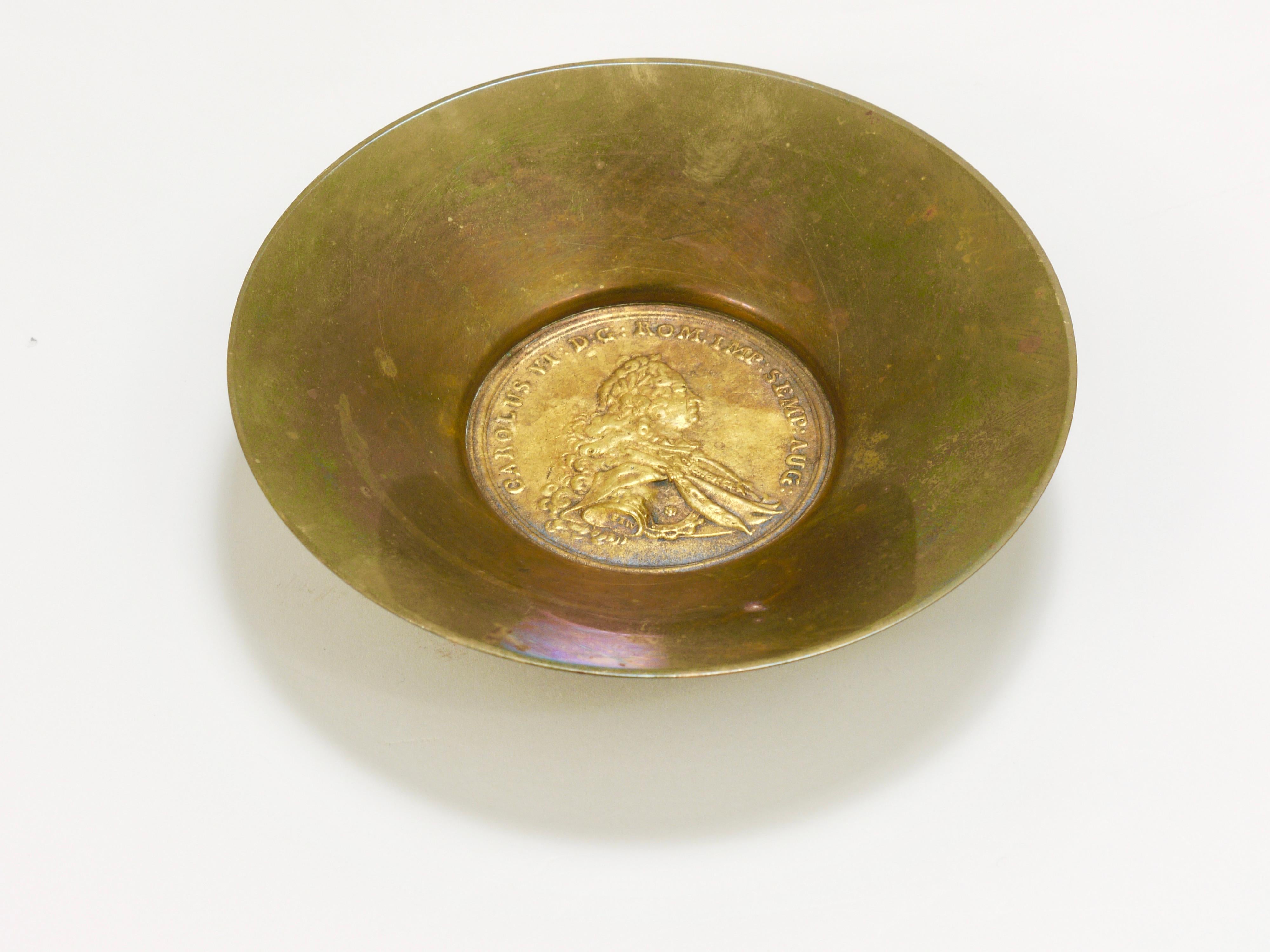 Carl Auböck II  Brass Tray, Bowl, Vide-Poche, Maria Theresia Coin, Austria, 1950 For Sale 6